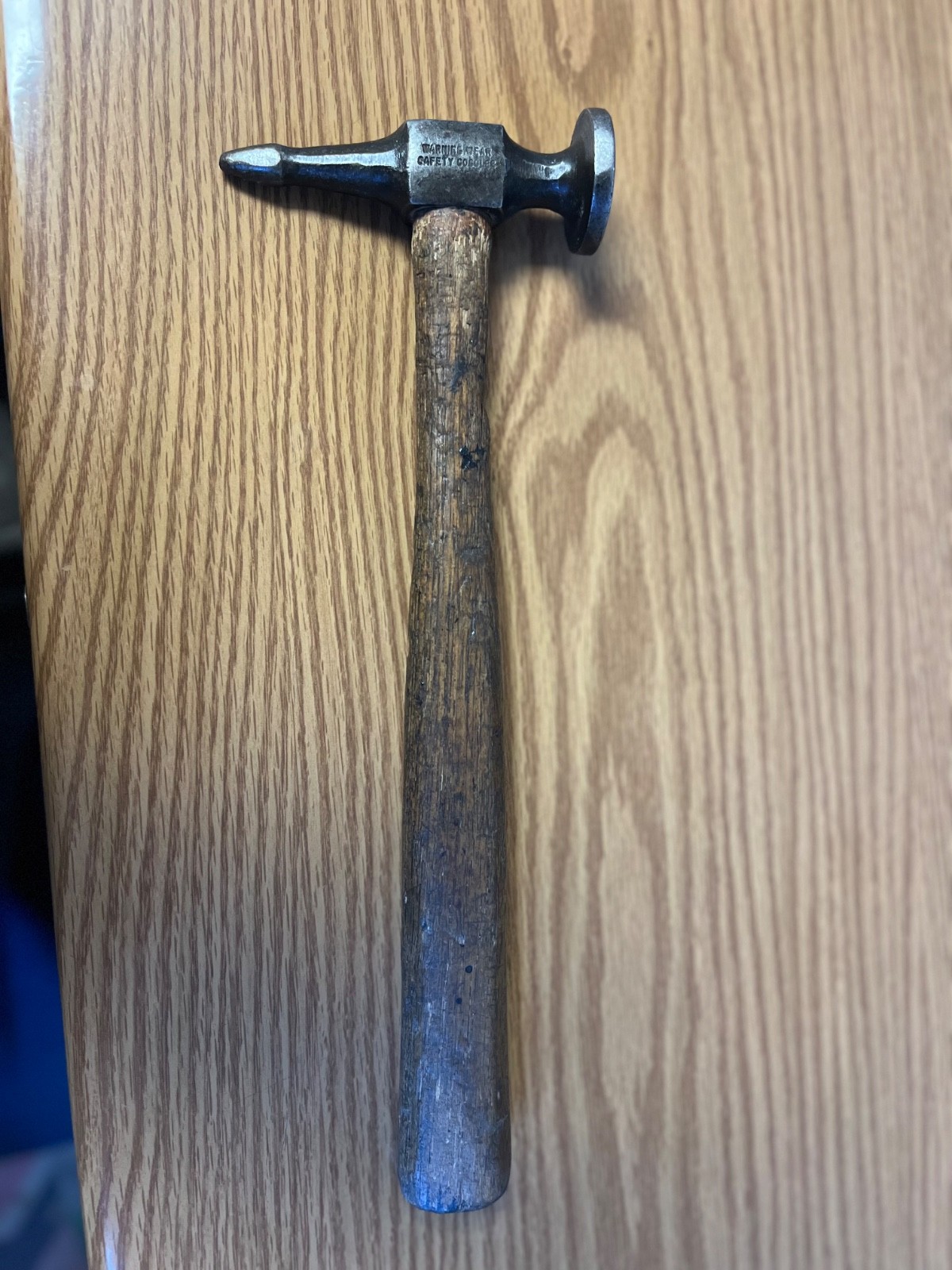 SNAP ON – BF611 – VINTAGE AUTO BODY FINISHING HAMMER WITH WIDE HEAD — LOC#158