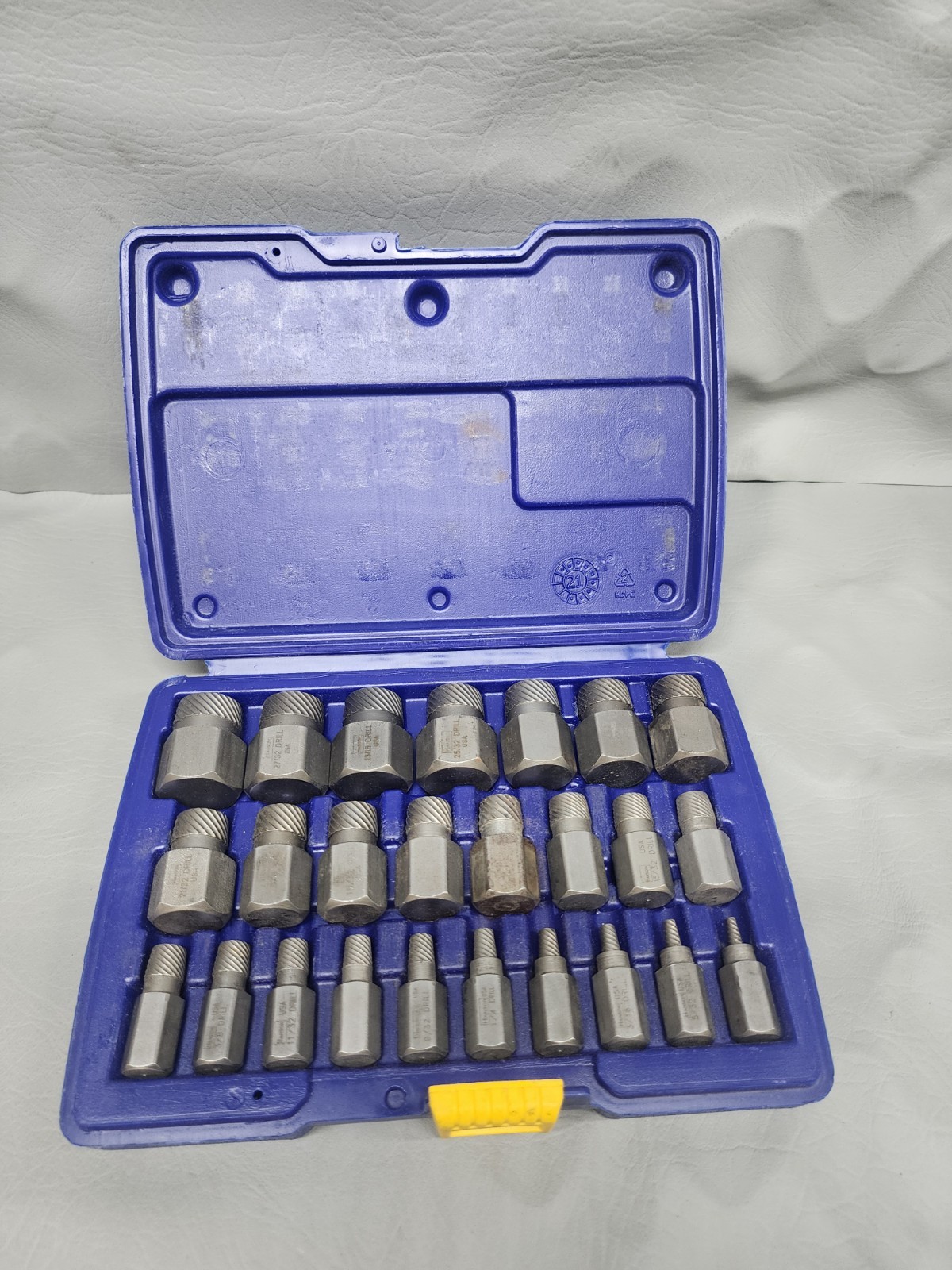 Hanson Irwin 53227 Multi-Spline Ext Set Size Range: 1/8″ – 7/8″ 25 piece set