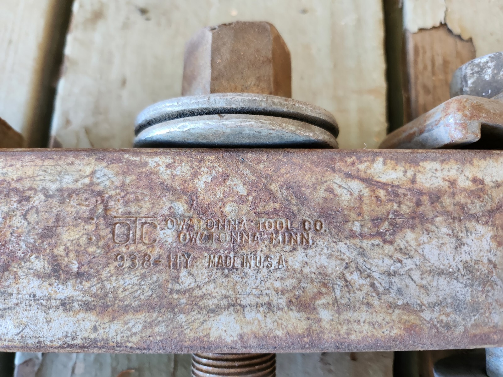 OTC 17-1/2 Ton Puller Set — use without extra power source **READ**
