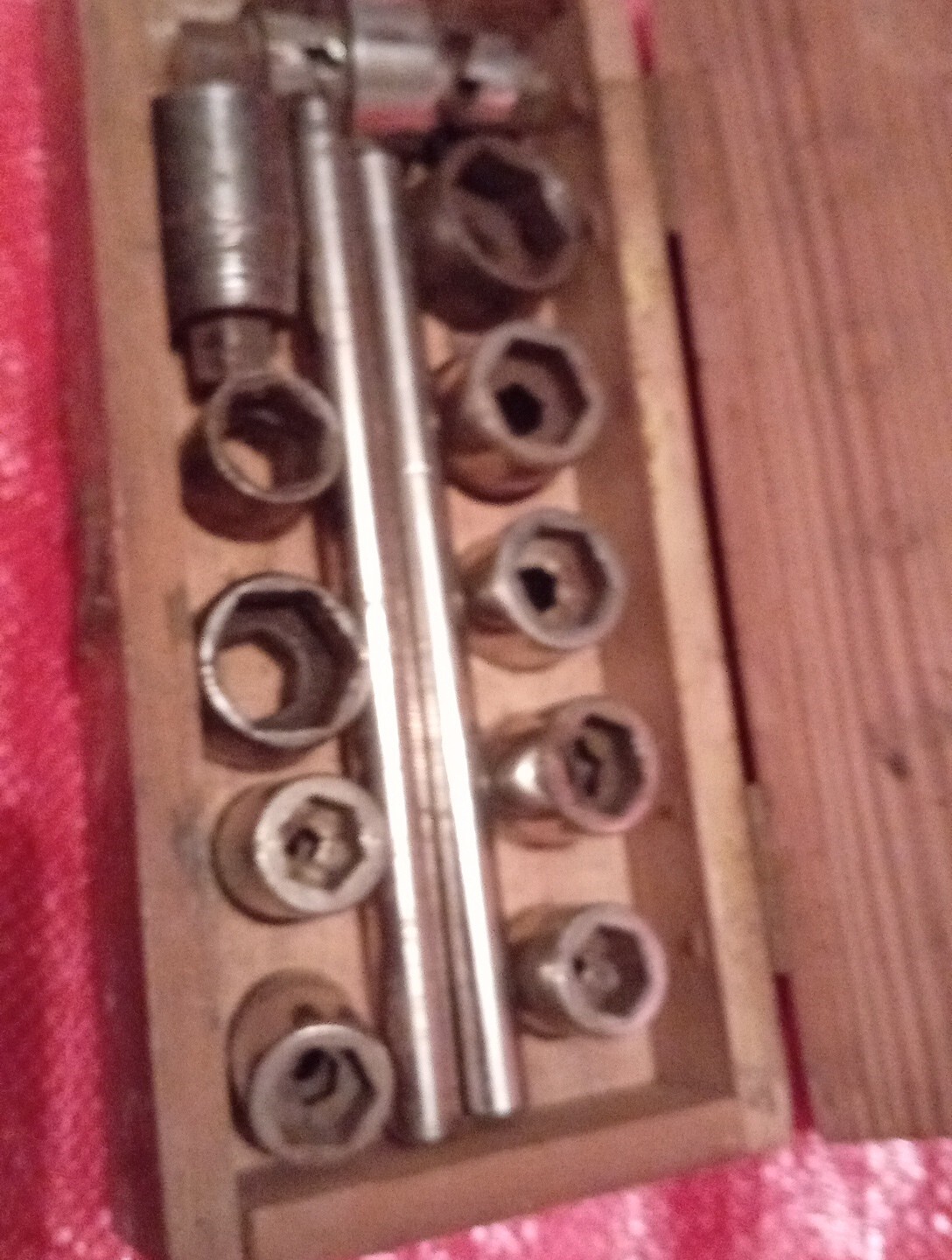 VINTAGE ODDITTY RARISH RATCHET SET WOODEN CASED BILLING TOOL COMPANY C/D good