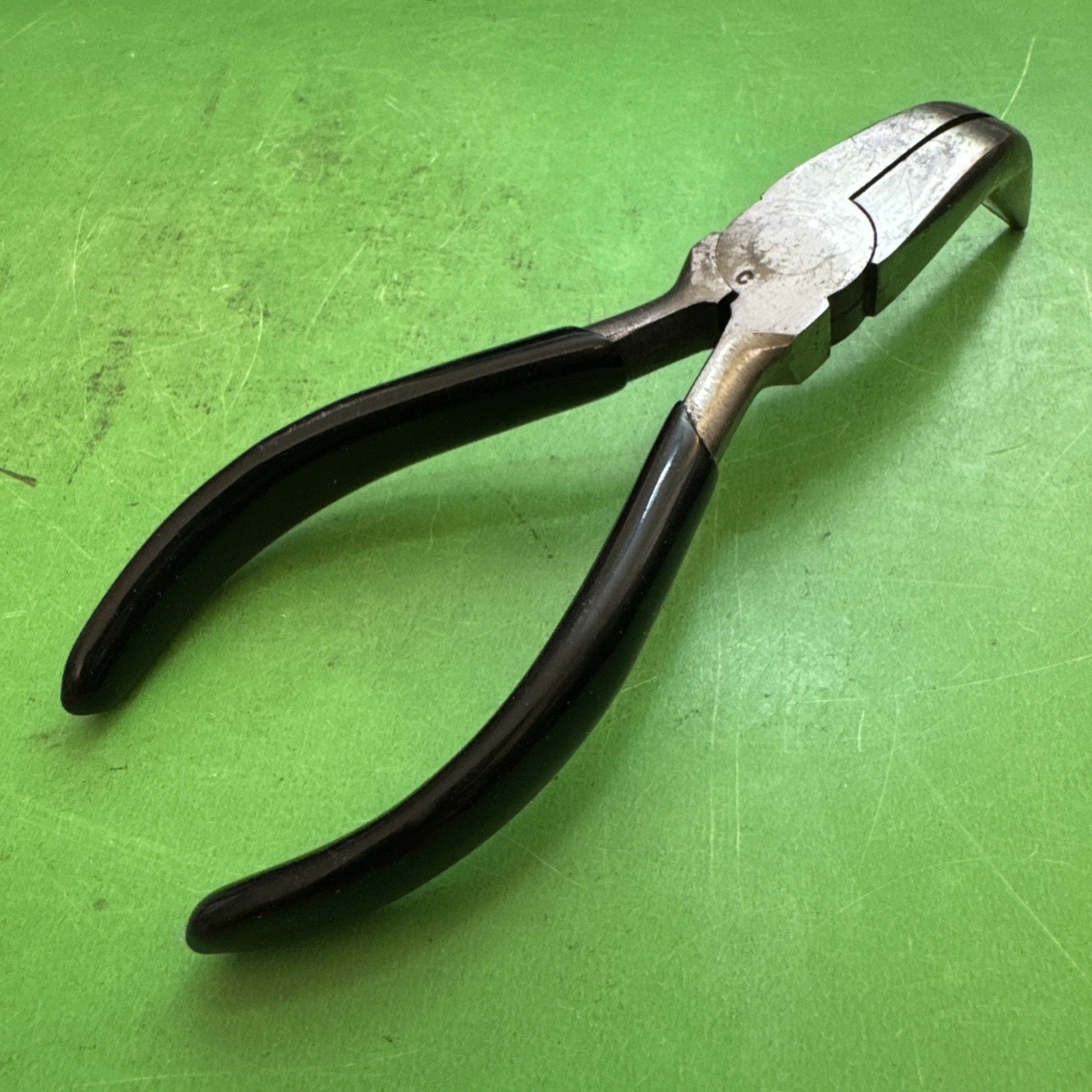 Craftsman Tools USA RARE «C» Stamp 5.5″ Long Black Grip Bent Needle Nose Pliers