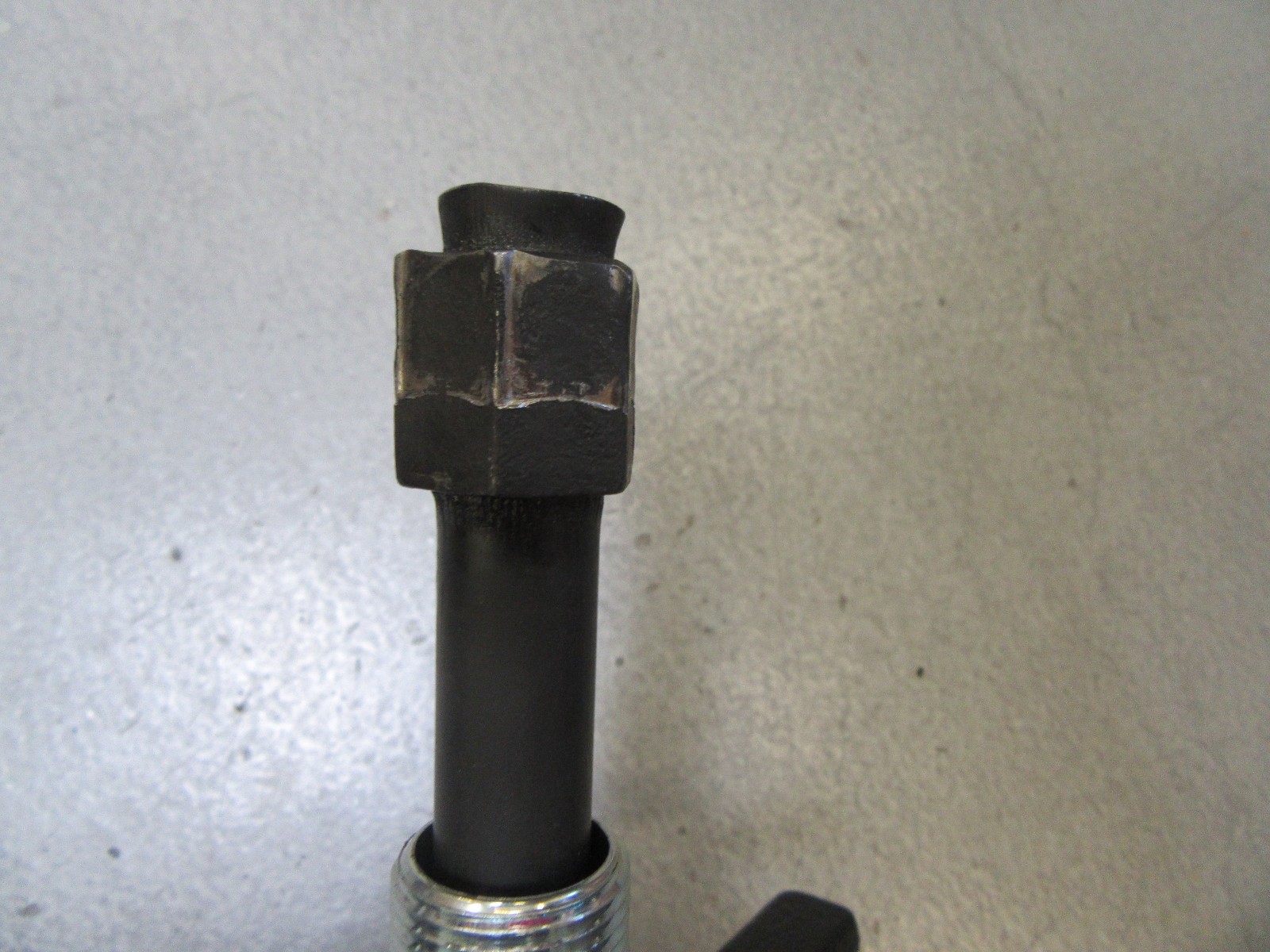 Power Team Posi Lock PT208 Gear and Bearing Puller – Bent Tips