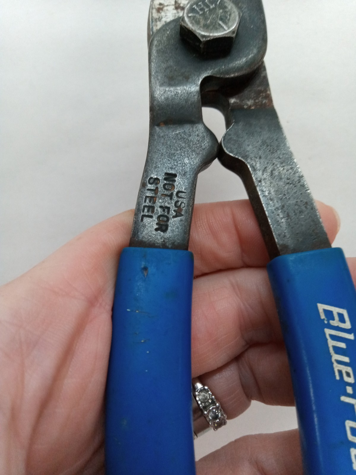Vintage Blue-Point PWC80A Cable Cutters W/Blue Vinyl Covered Handles