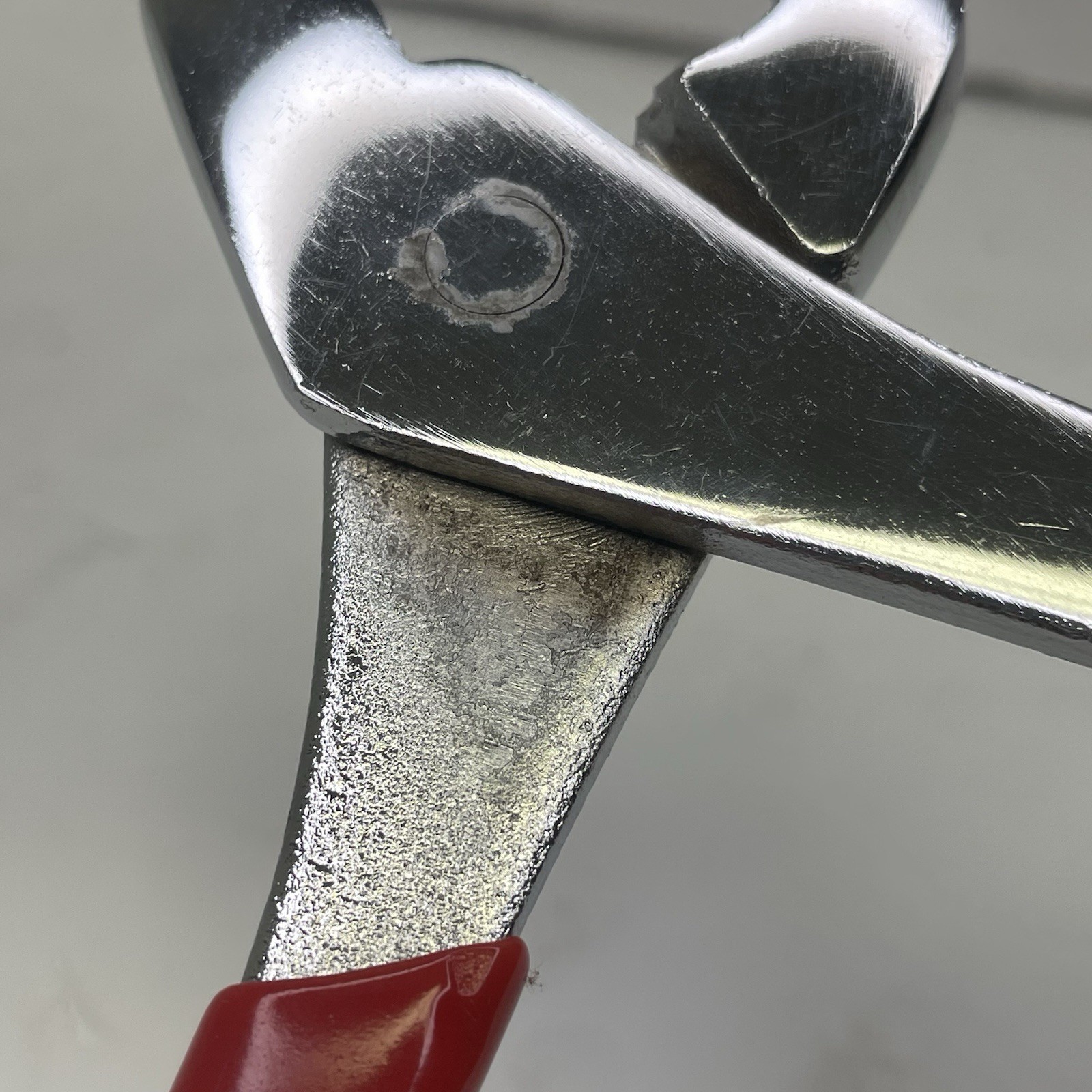 Angle nose battery nut pliers – red handle – 7.5 in – used