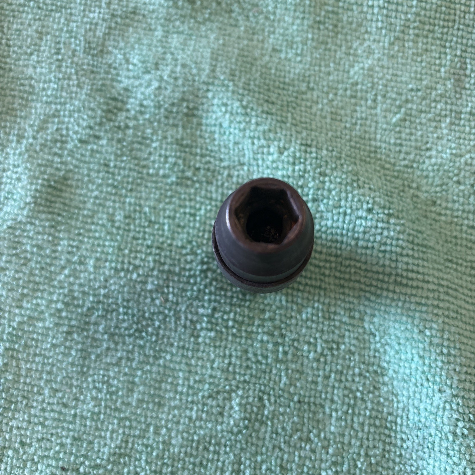 Snap-On 3/8” Drive Shallow Standard 7/16” 6 Point Swivel Impact Socket IMBF14D