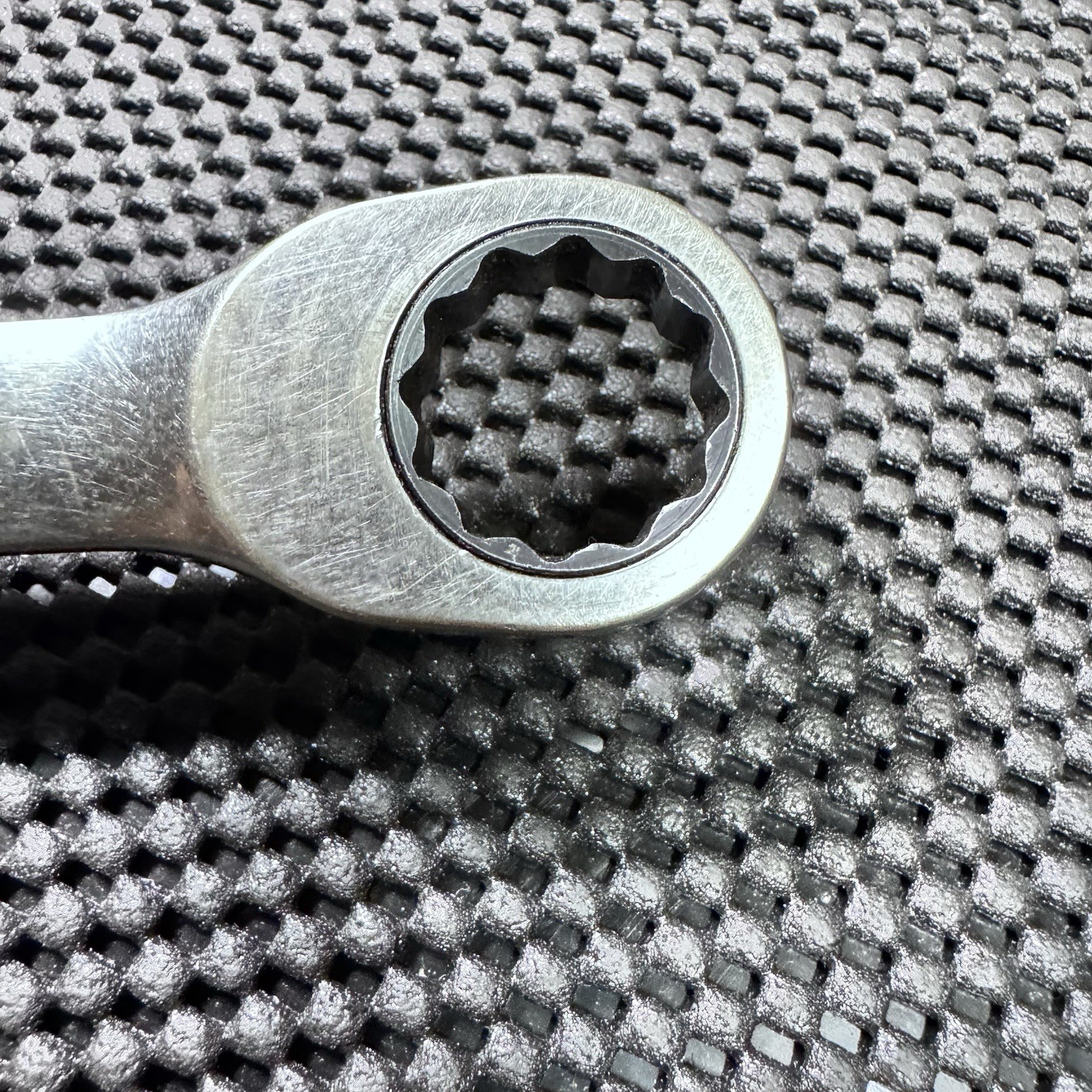 Snap-on Tools 19mm Metric 0° Non-Reversing Ratcheting Combo Wrench OXRM19