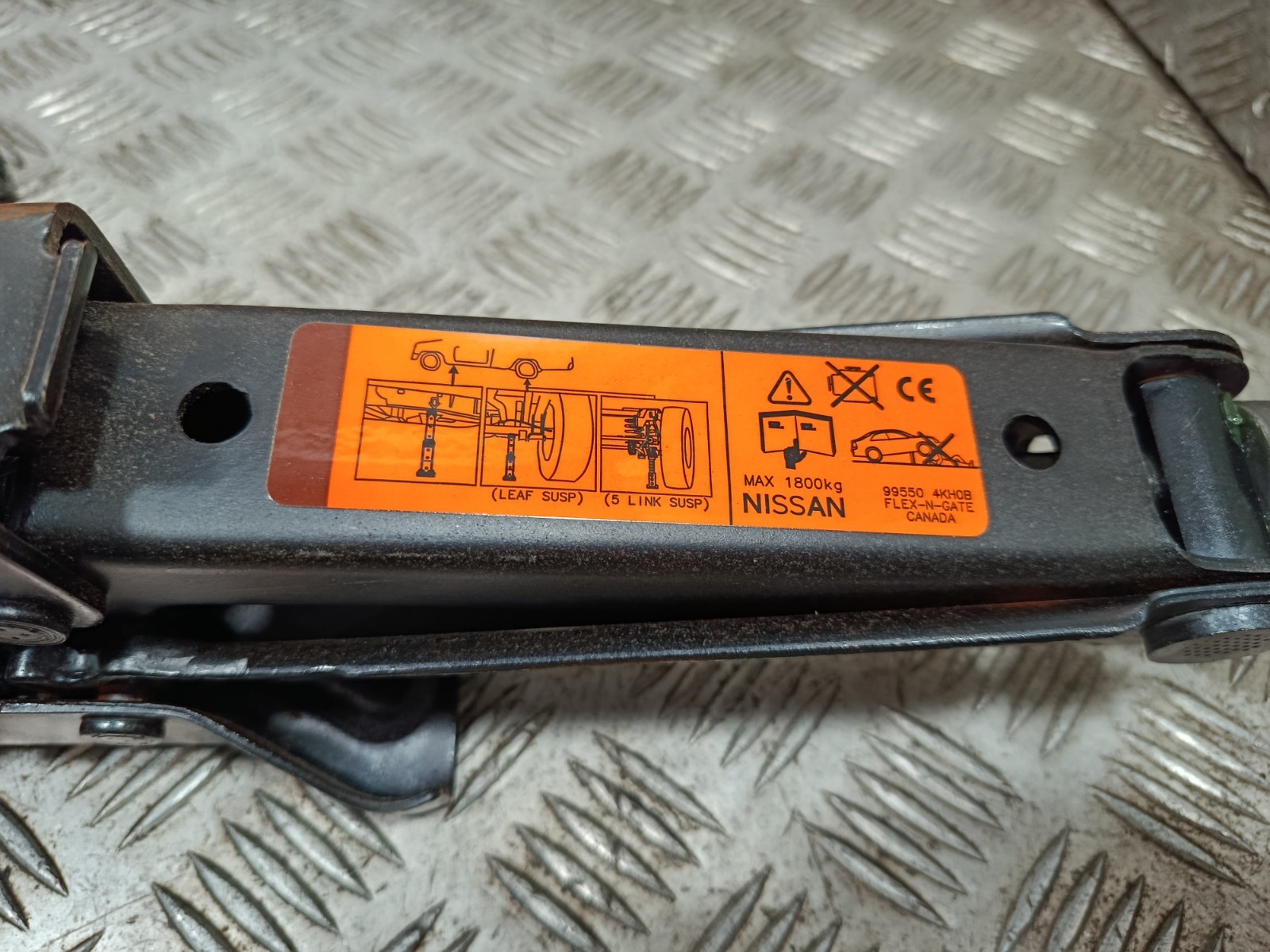 Nissan Navara NP300 2.3 2015-24 Genuine Jack Set Tools 99550-4KH0B V197
