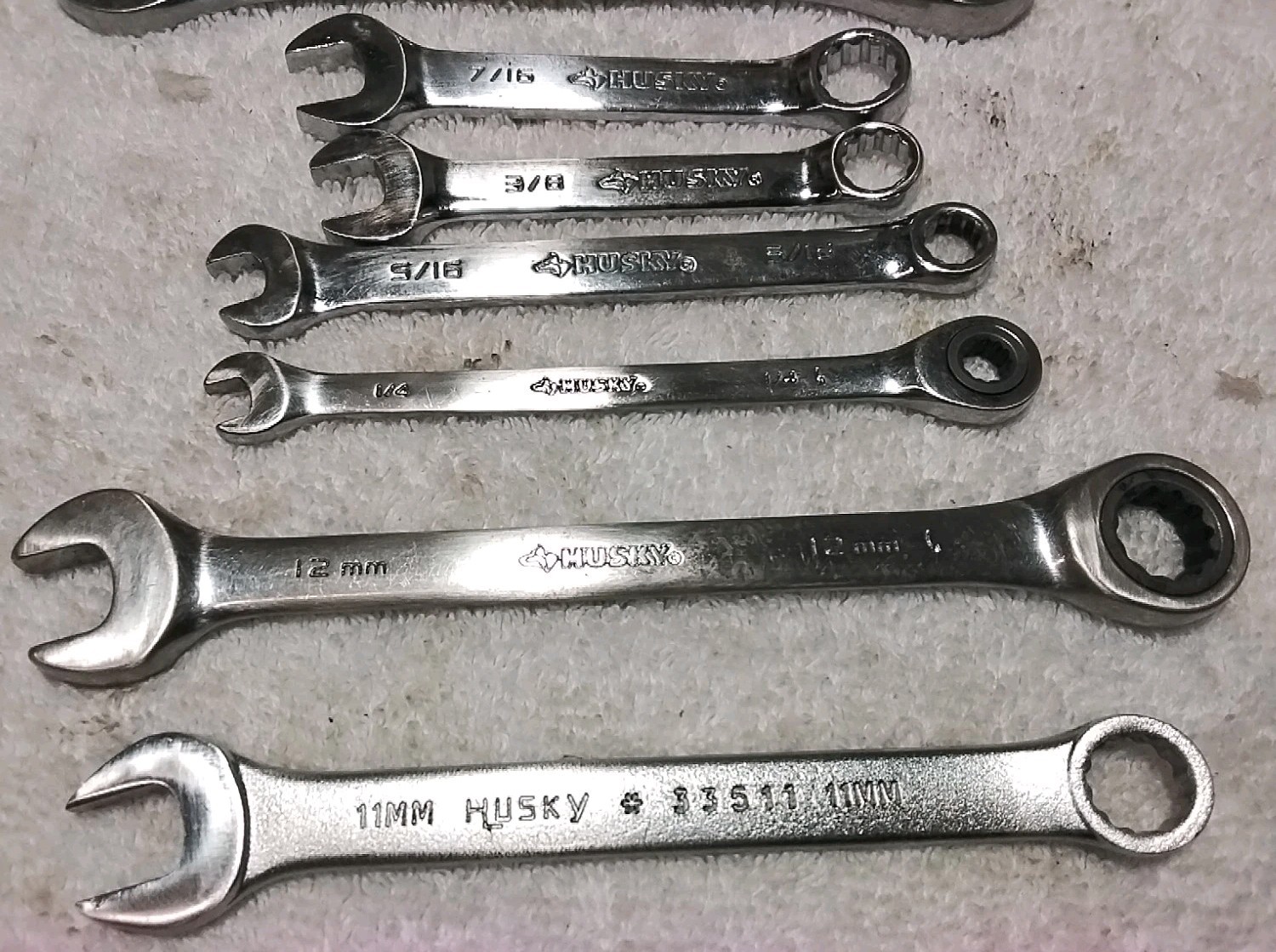 9pc HUSKY SAE-METRIC ASSORTED TYPES & SIZES
