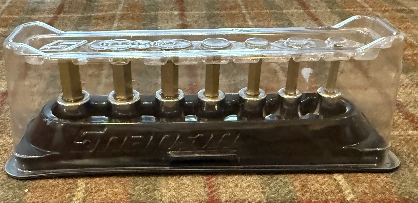 Snap-on Tools 207EFAMY 4mm-10mm 3/8″ Drive 7-Piece Metric Hex Socket Set