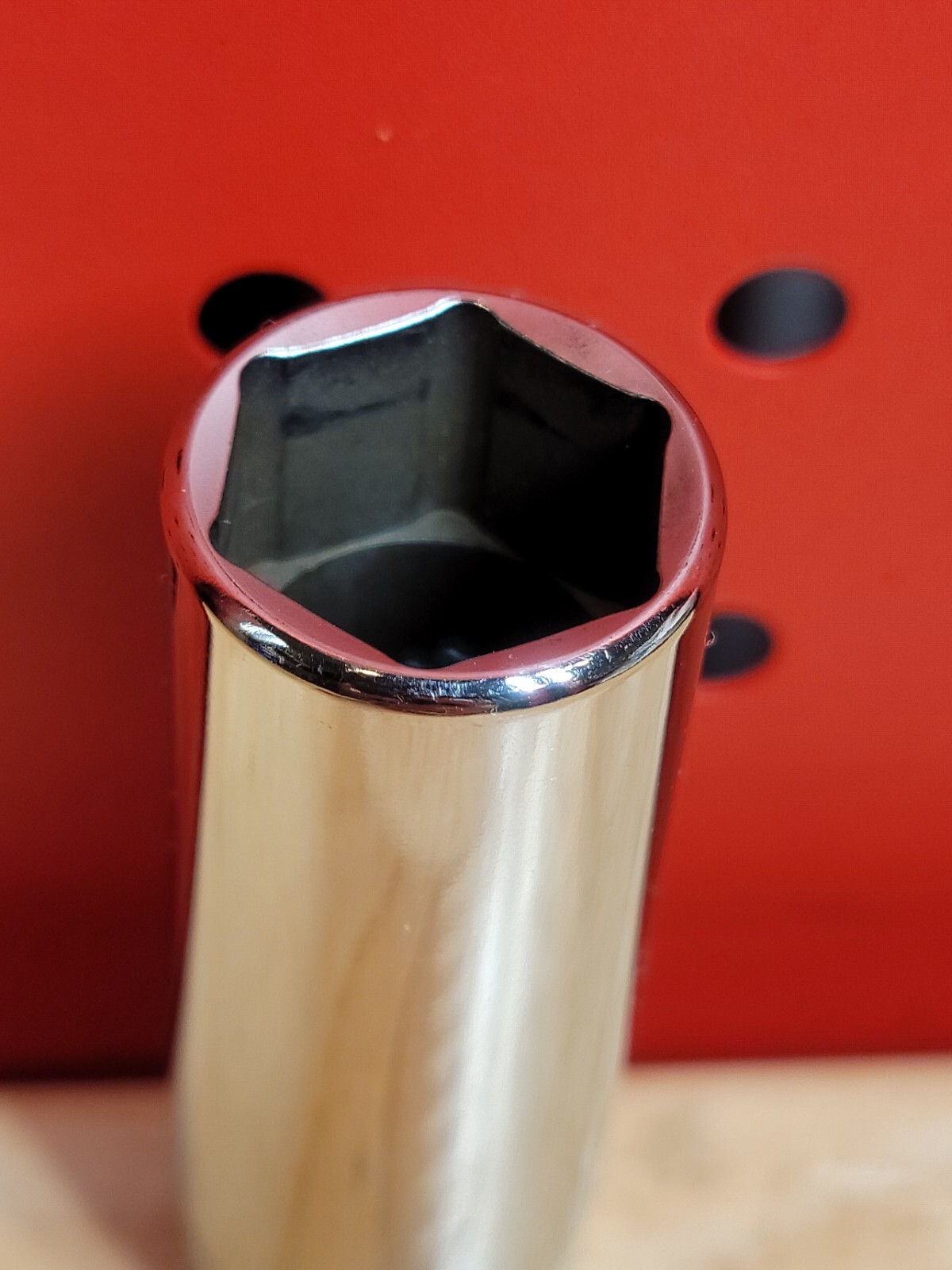 Snap-on Tools SFSM17 17mm 3/8″ Drive 6-Point Metric Deep Chrome Socket