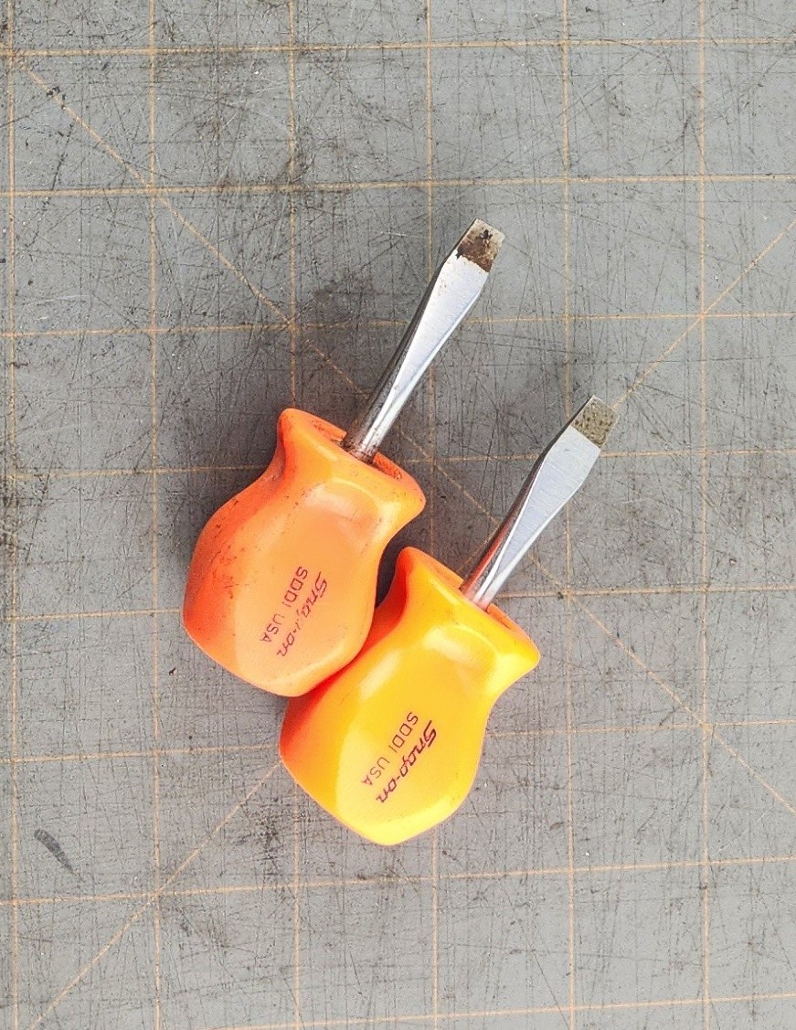 Snap On Tools Stubby Screwdriver Set PAIR of SDD1 ORANGE Hard Handle VINTAGE