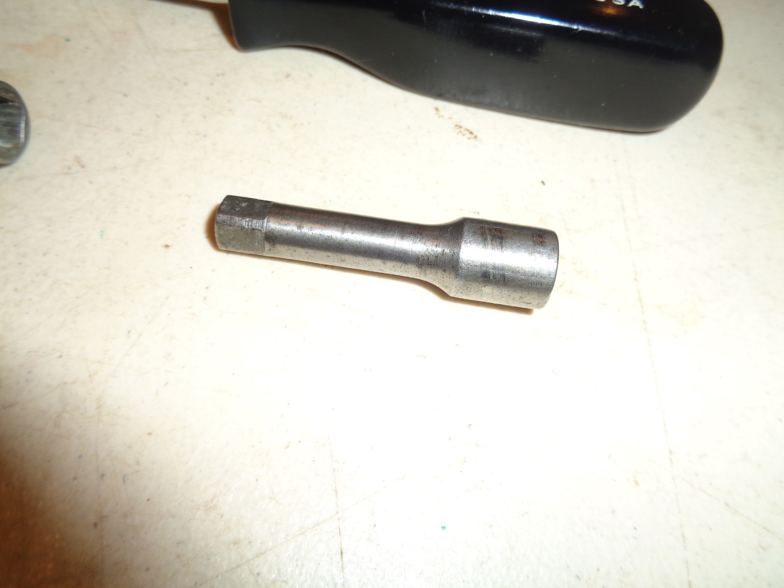 Snap-on Tool TM4A Hard Handle 1/4″ Standard Shank Driver, M-2-G, A-3-G Adapters
