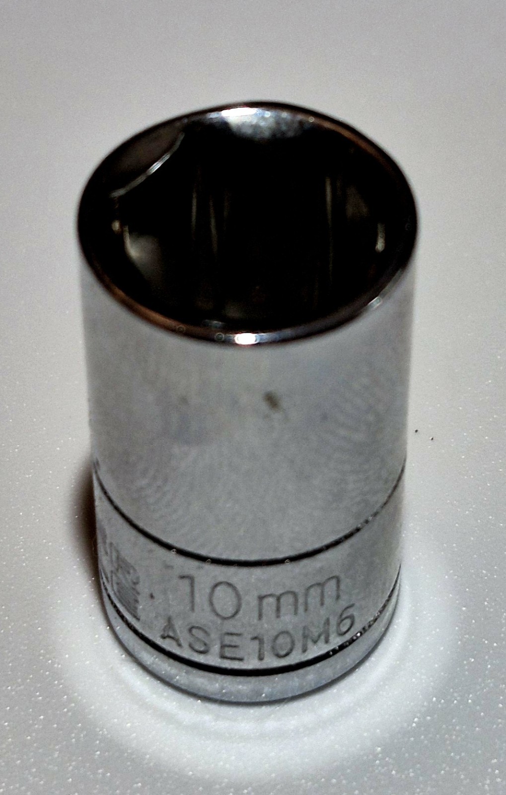 Matco Tools Silver Eagle ASE10M6 1/4″ 10mm Short Crome 6 point Socket. NOS