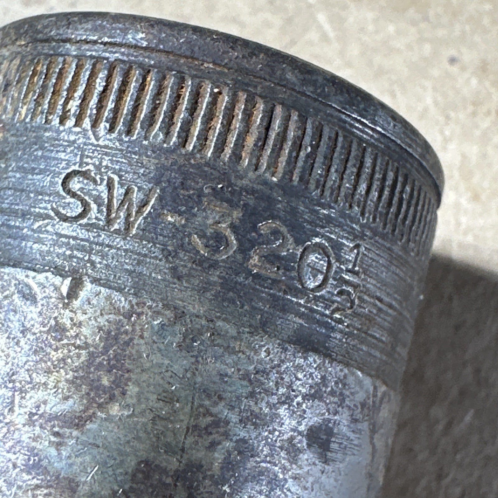 Early Snap-on USA SW-320-1/2 1 Inch 12 Point 1/2″ Drive Shallow Socket