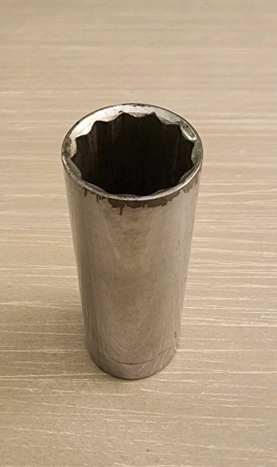 Craftsman 7/8″ Deep Well Socket 12 Point 1/2″ Drive V 47528