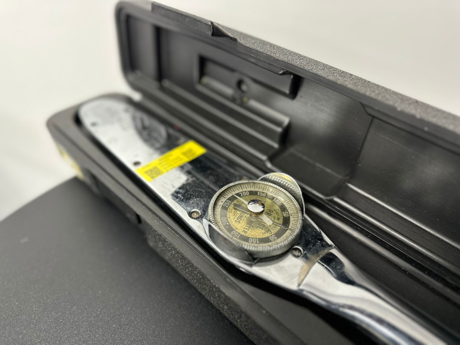 Snap-on TE250FU Torque 0-250 Ft-Lb, Torque Wrench, 1/2″ Drive – Pre-owned