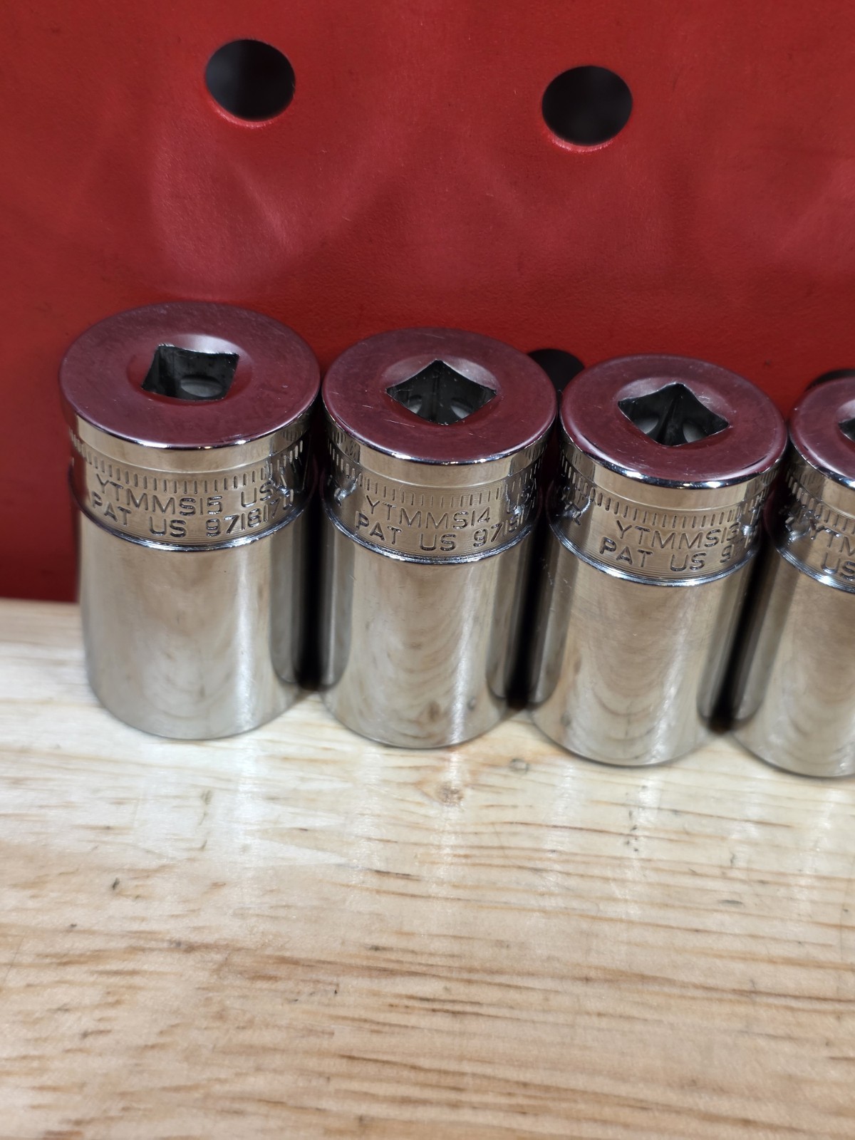 Snap-on 112YTMMSY 5mm-15mm 12-Piece 1/4″ Drive 6-Point Semi-Deep FDX Socket Set