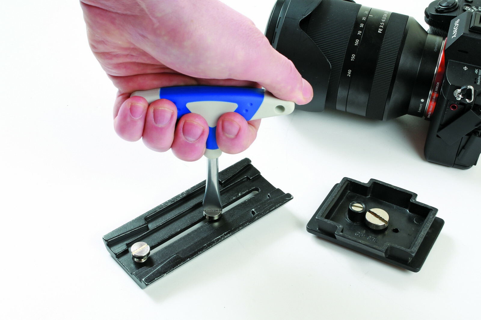 T-Handle Slot Driver Tool For Tripods / Tie Down Screws / Gimbal Stabiliser