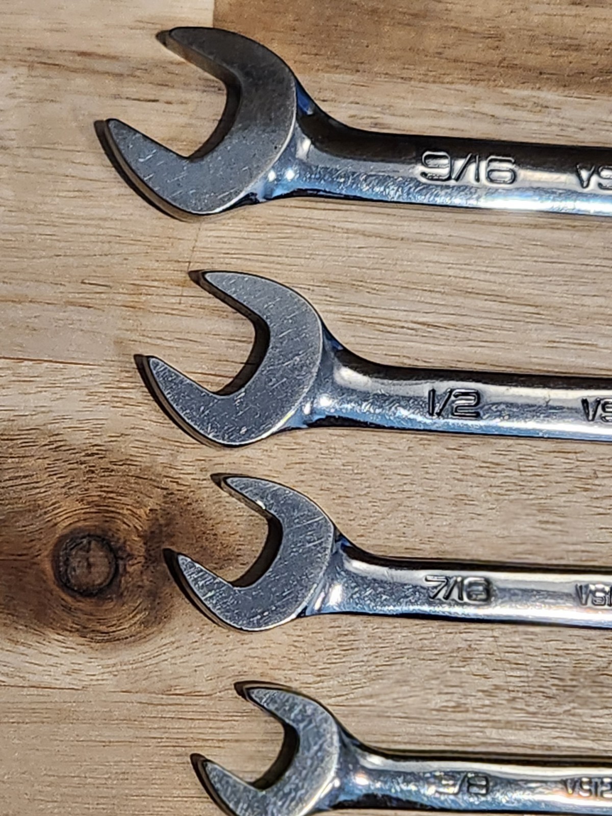 Snap On 7 Piece SAE Four-Way Angle Head Open-End Wrench Set VS807B