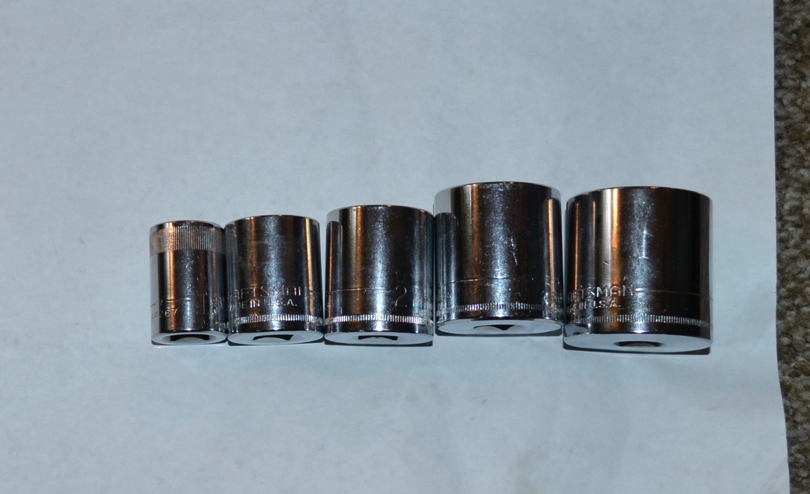 (5) Craftsman tool V-series 1/2 drive metric sockets 18mm,24mm, 27mm,32mm, 36mm