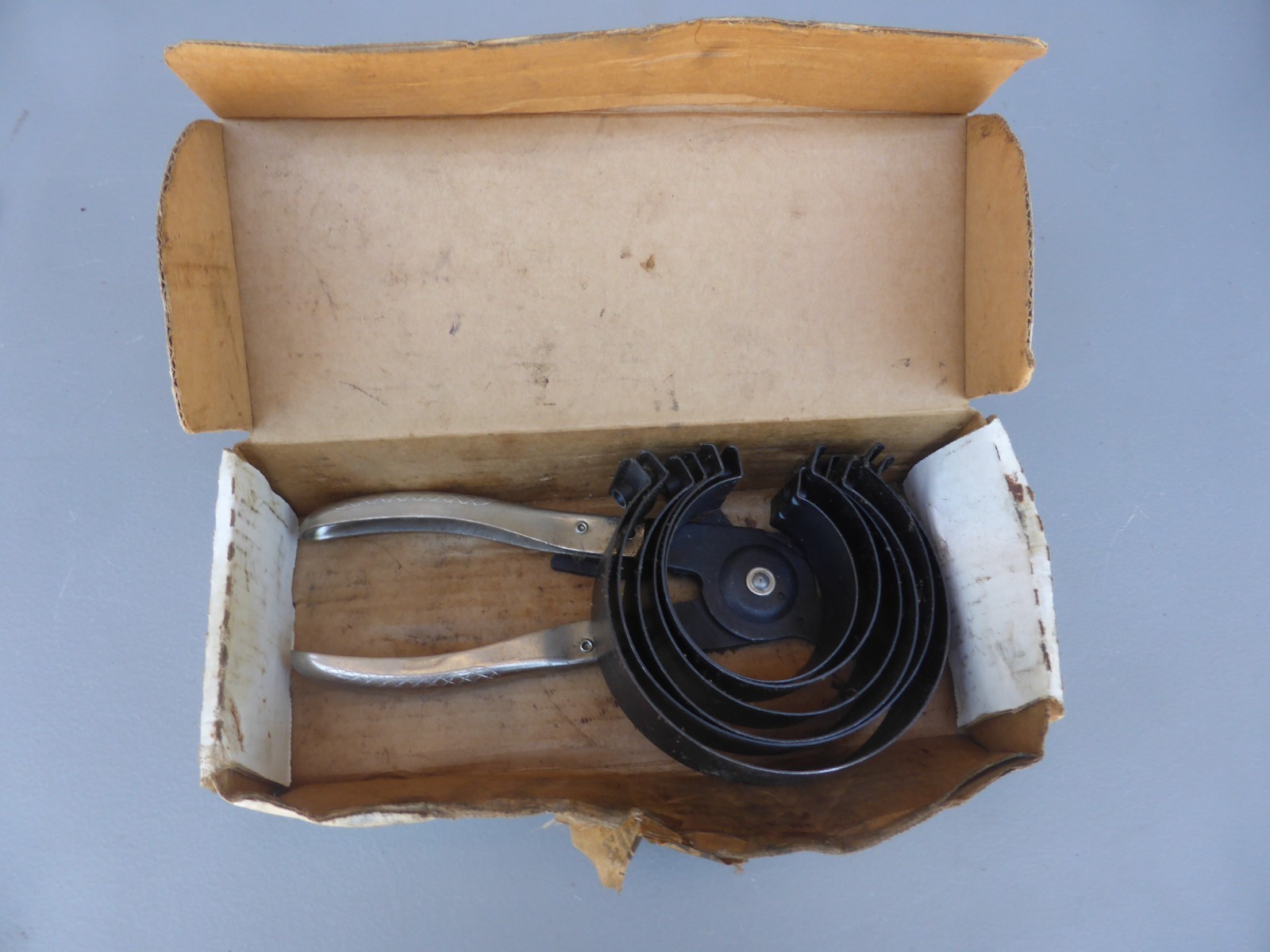Rowe 6 Band Piston Ring Compressor Set Tool 09-5086 Harley Motorcycle
