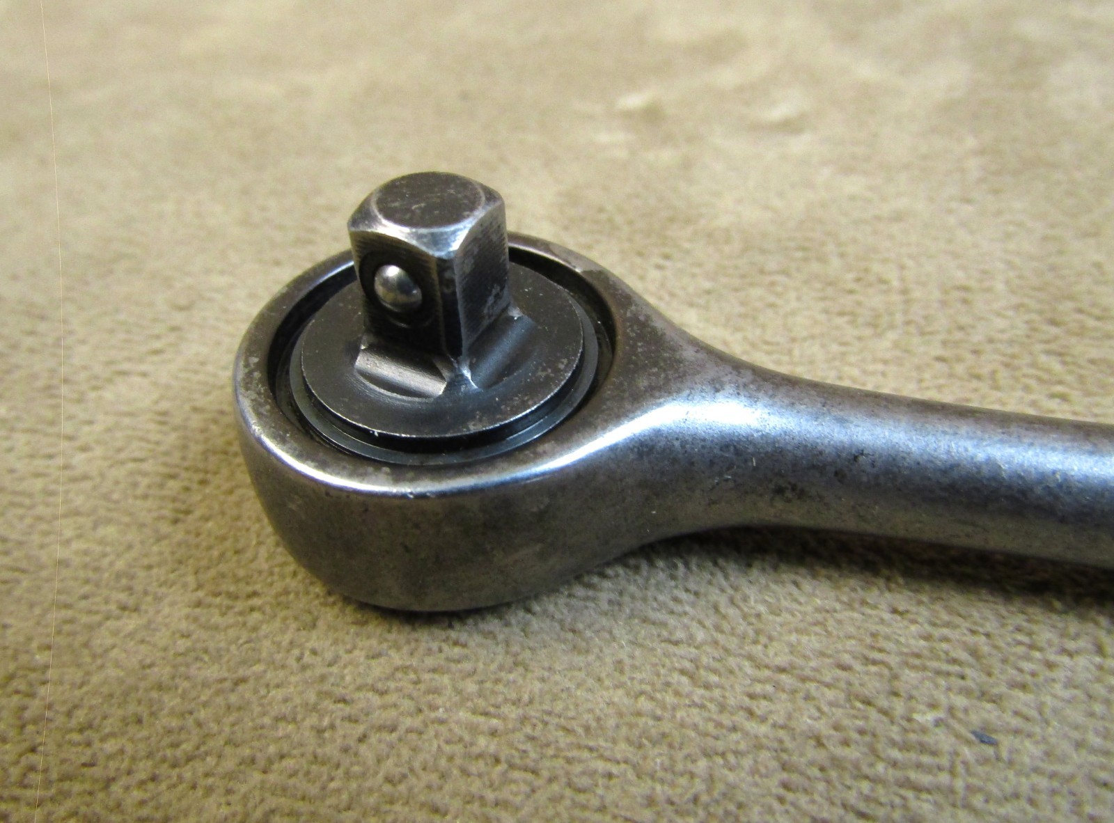 NICE! SNAP ON NO.GTM739 1/4″ DRIVE 4.5″ SHORT HANDLE INDUSTRIAL FINISH RATCHET
