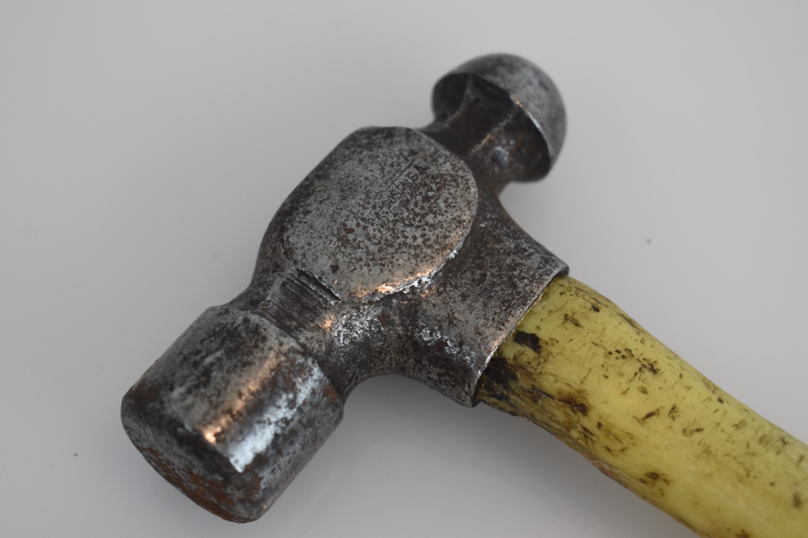 Blue Point Tools BPN8B 8 OZ Ball Peen Hammer Fiber Glass Handle USA