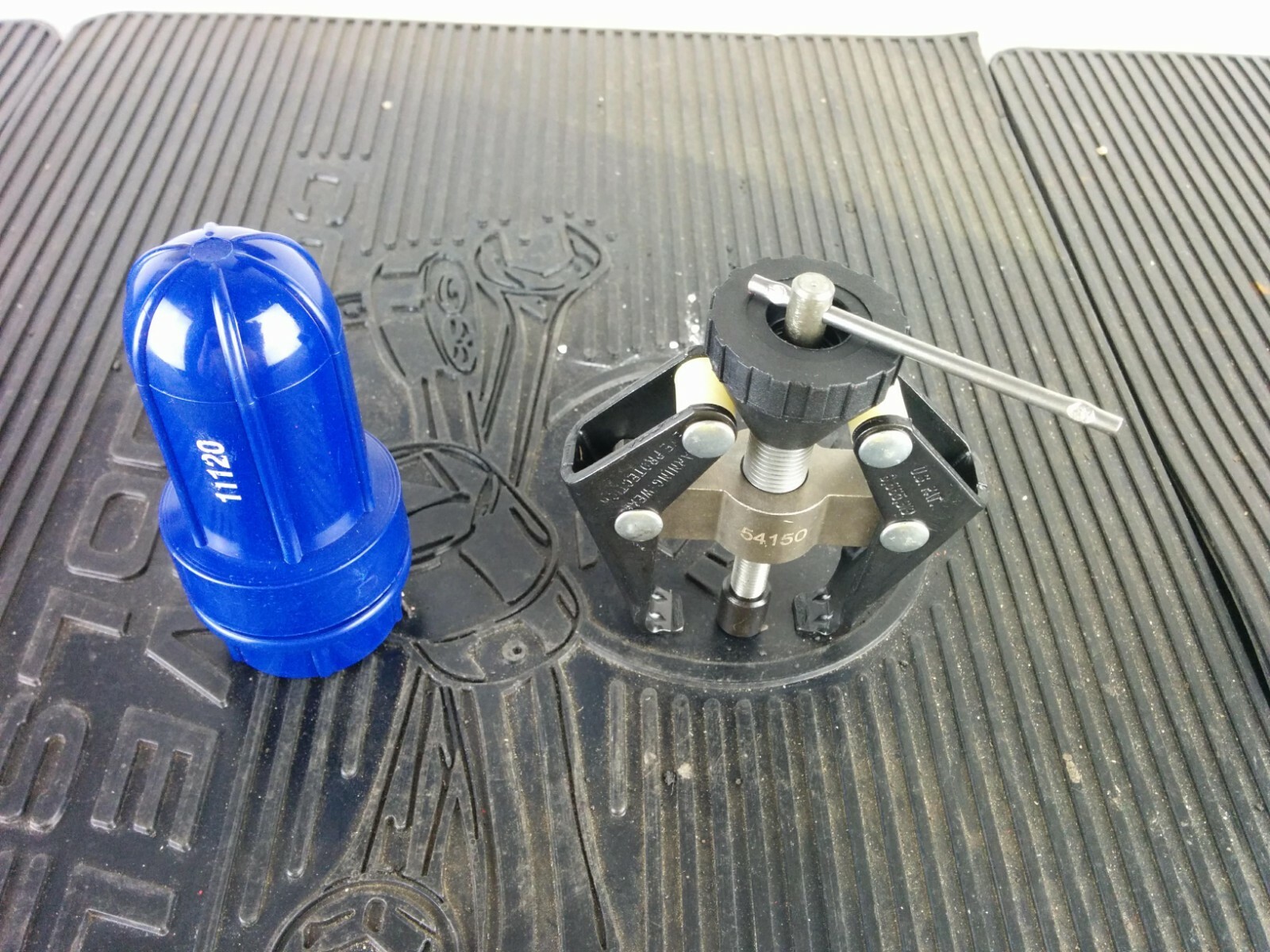 #af770 Lisle Tools NEW!! Battery Terminal Puller & Cleaner Lot Set 11120 54150