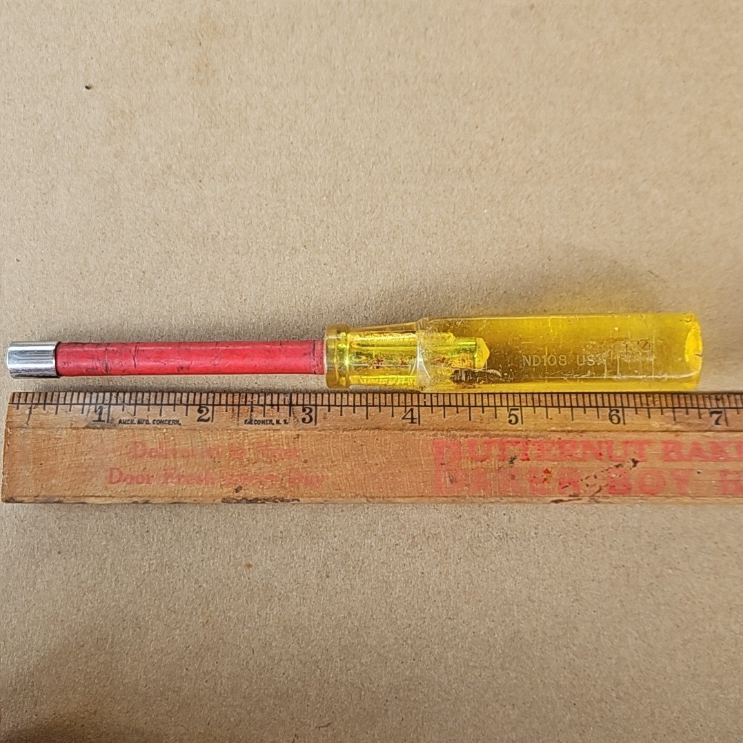 SNAP ON 1/4″ ND108 SAE NUT DRIVER CLEAR YELLOW HANDLE
