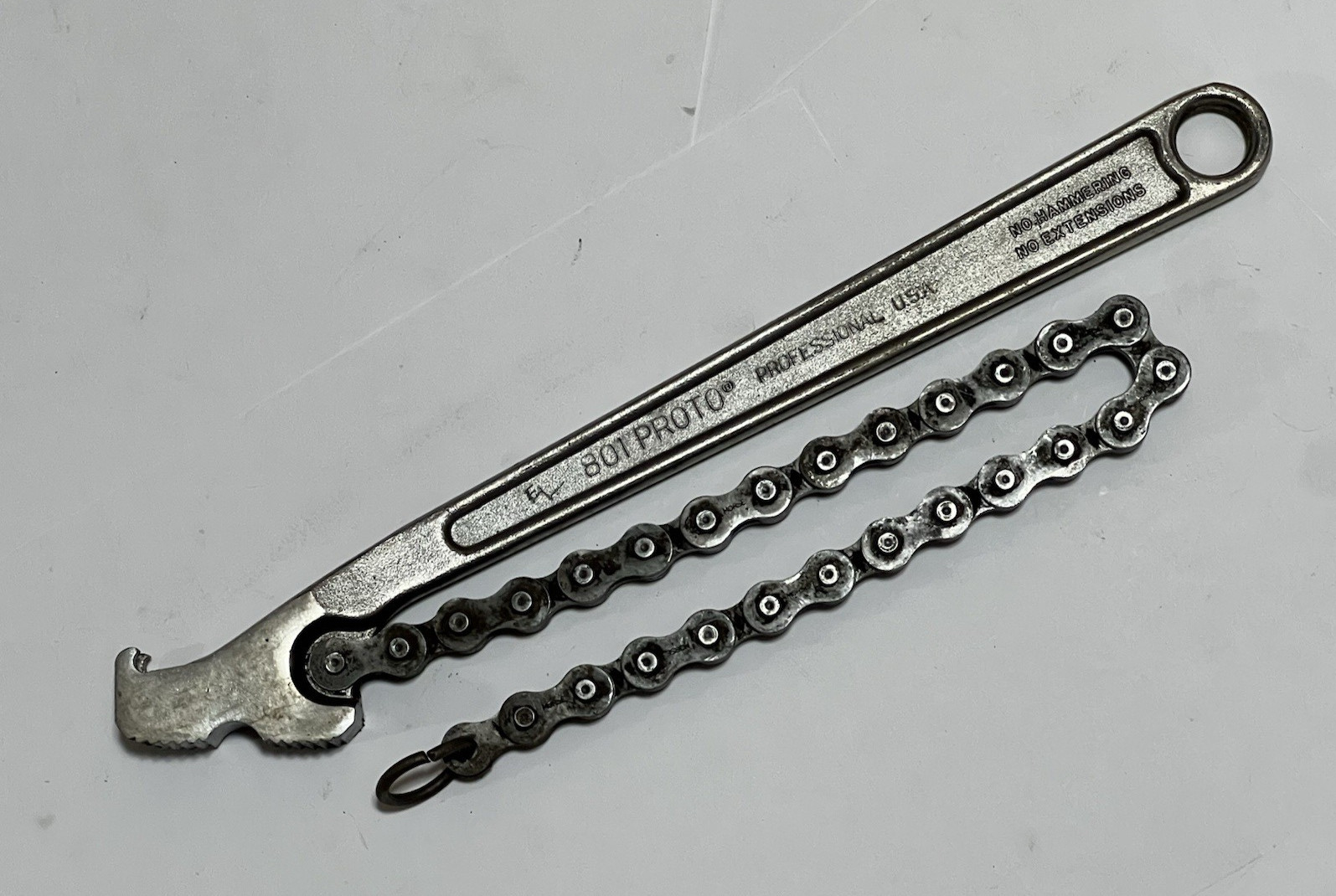 Proto 801 Chain Pipe Wrench 12″ Long with 16″ Chain Made in USA 5″ Diameter