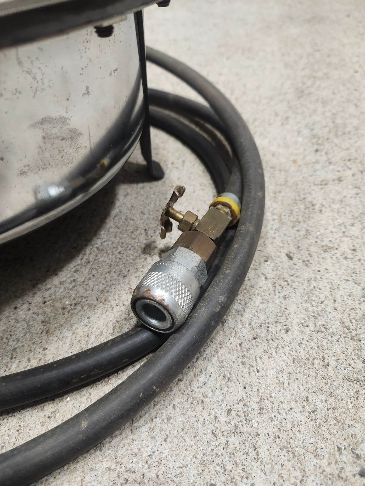 KD Tools 2222 brake bleeder tank K-D