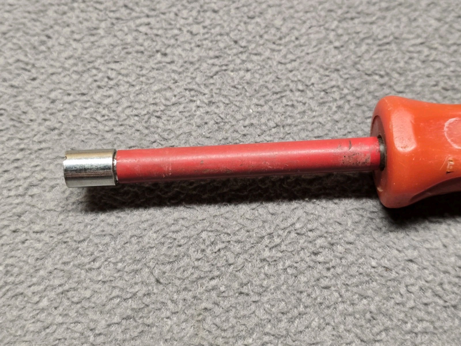 Snap On Tools NDD108AR SAE, 6 Point 1/4″ Red Hard Handled, Nut Driver USA