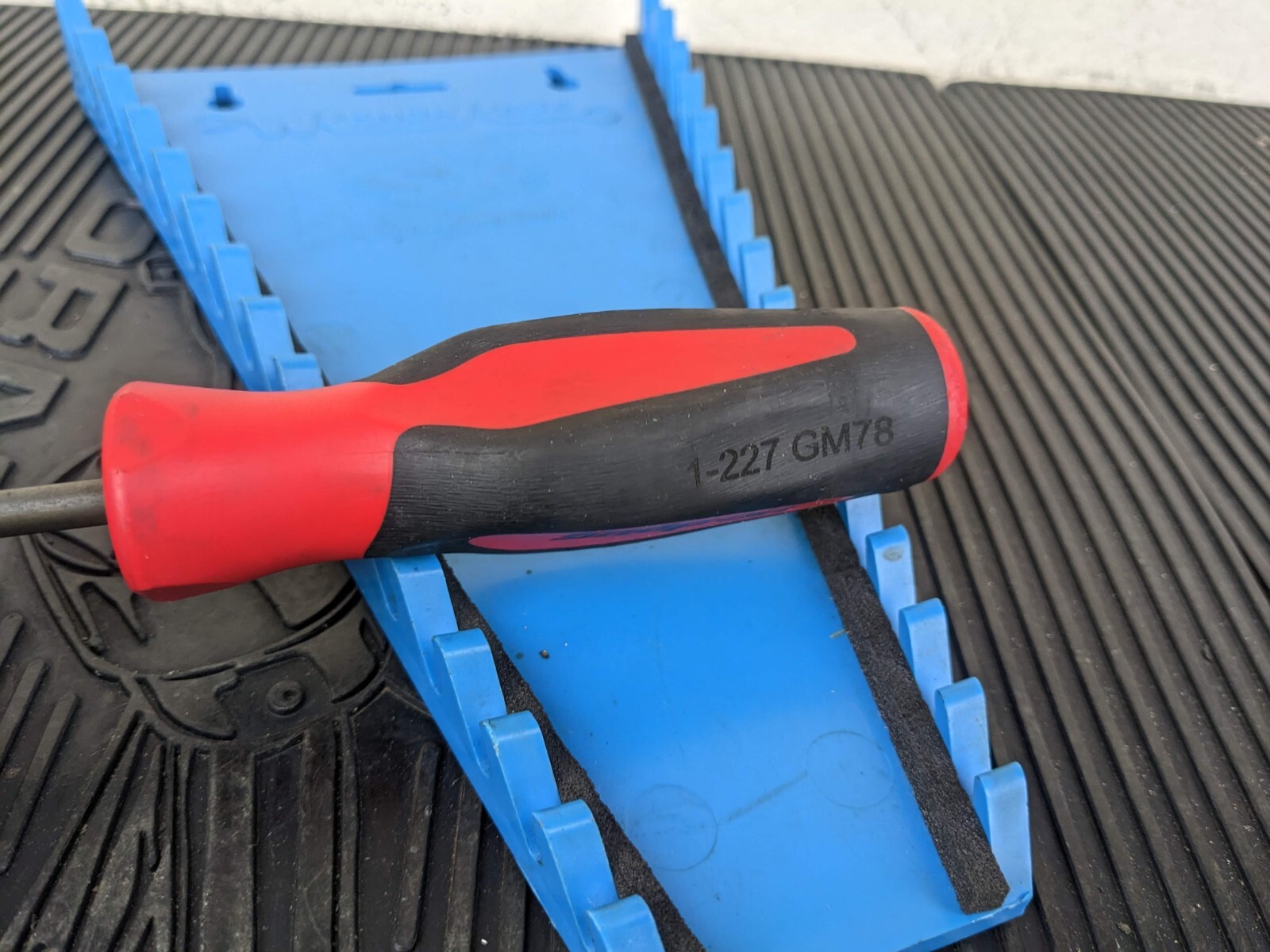 #aw069 SNAP-ON RED AWL PICK SG5ASAB 9-5/8″ Long Instinct Soft Grip Handle