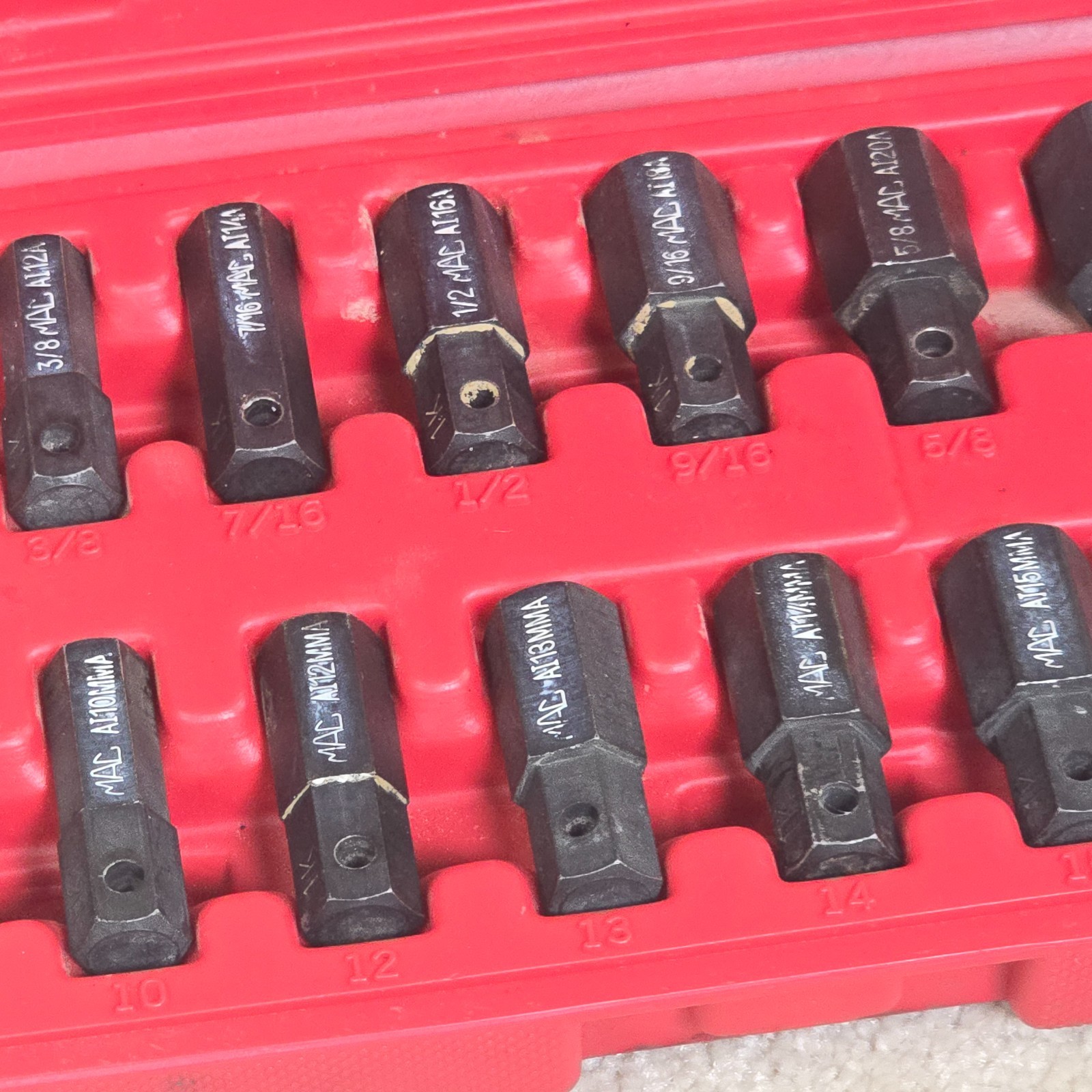 Mac Tools 16pc Hex Bit Driver Set Metric SAE SVA15B Case 8mm-19mm