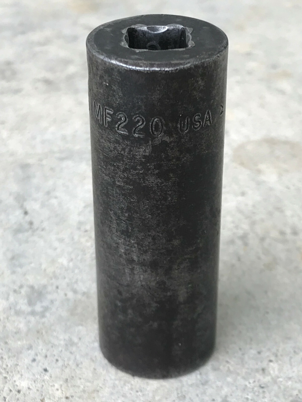 Snap On 11/16″ Deep 6 Point 3/8″ Drive Impact Socket SIMF220 – USA