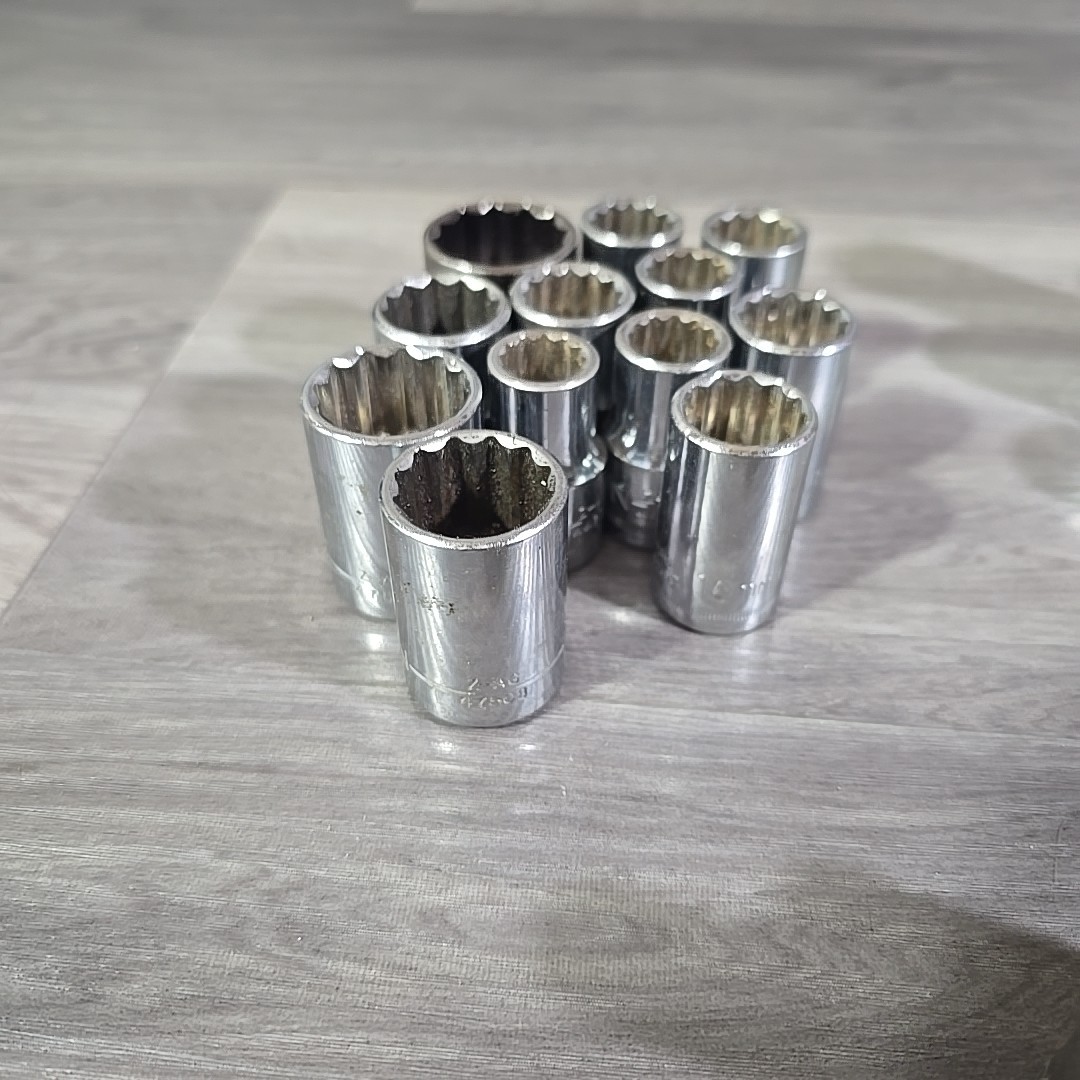 MISCELLANEOUS CRAFTSMAN SOCKETS Please See Photos For What Is Included