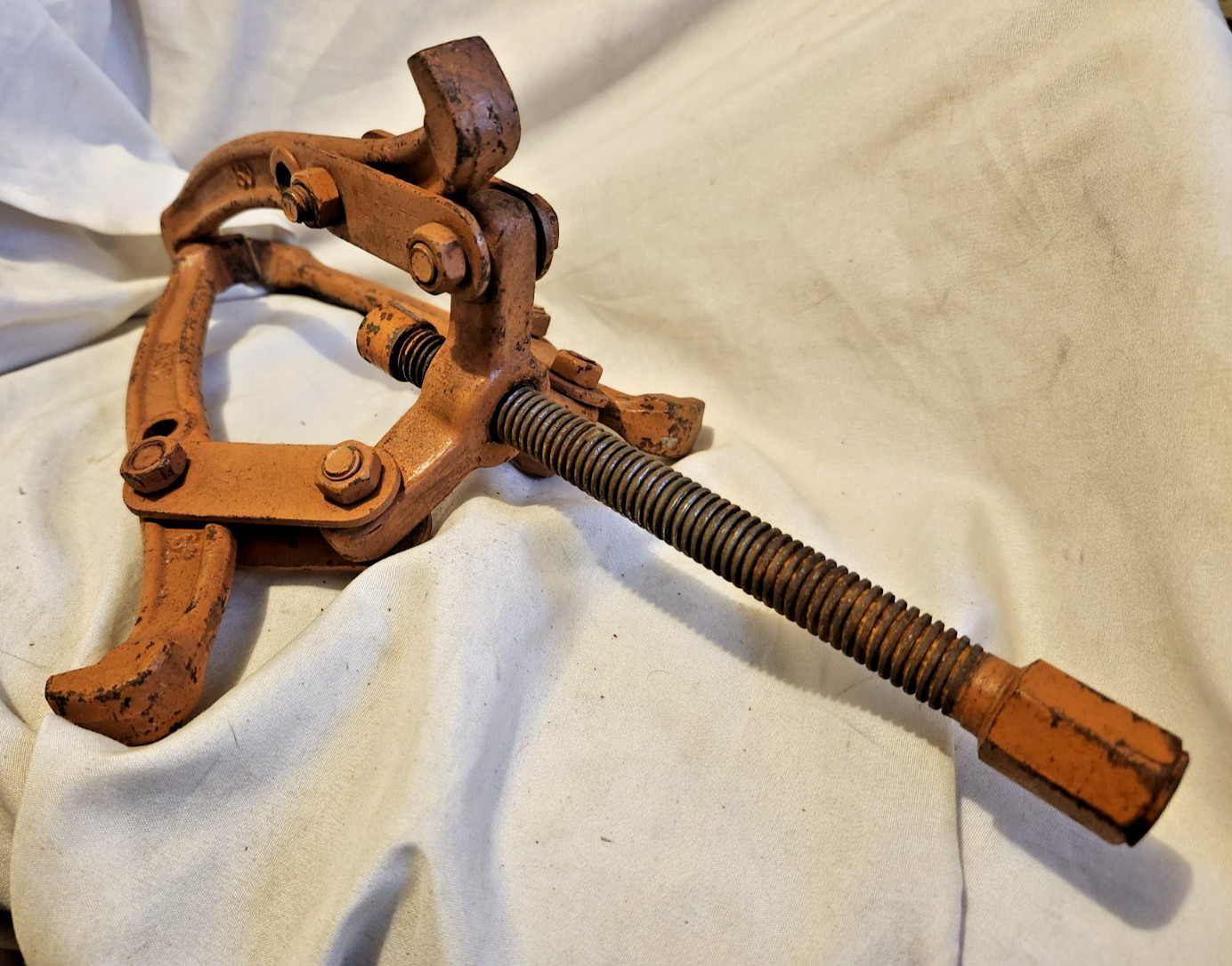 CTT 3 jaw gear/wheel puller 6 INCH