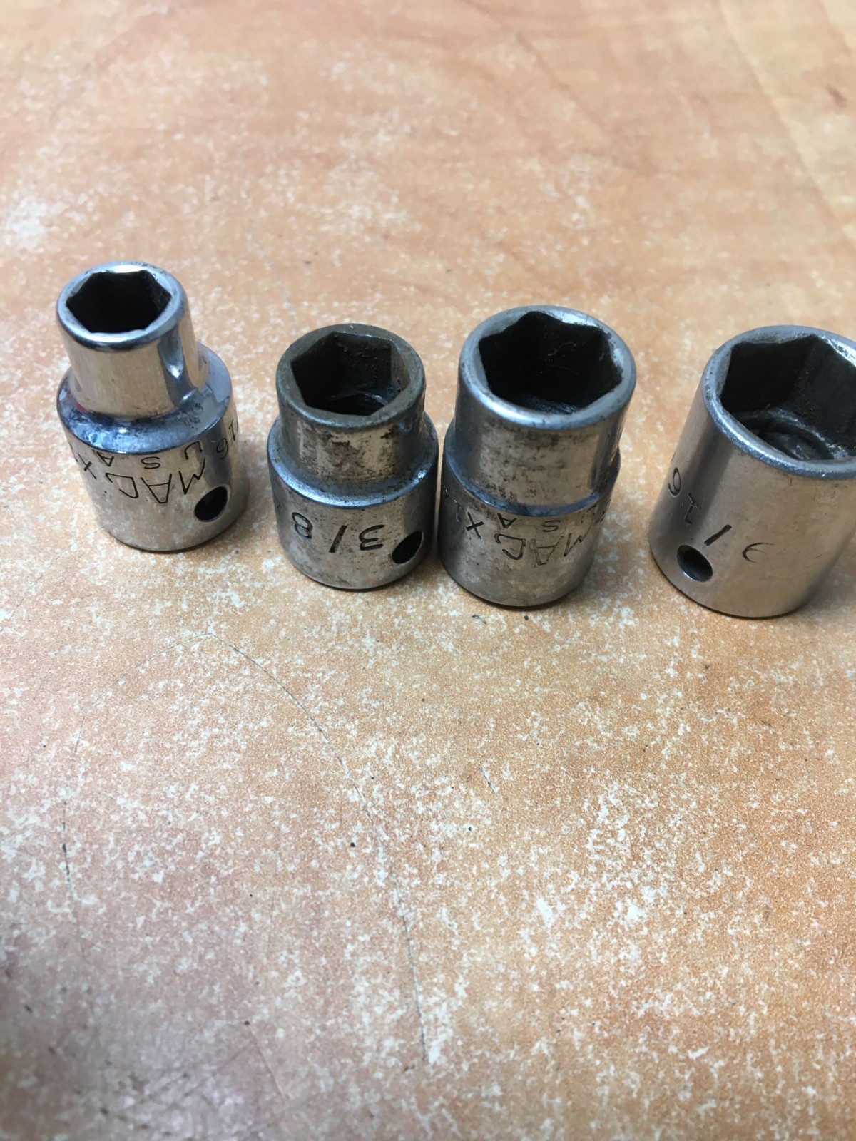 MAC Tools USA 3/8″ Drive SAE 6 Pt 7pc Socket Set 5/16 to 7/8″