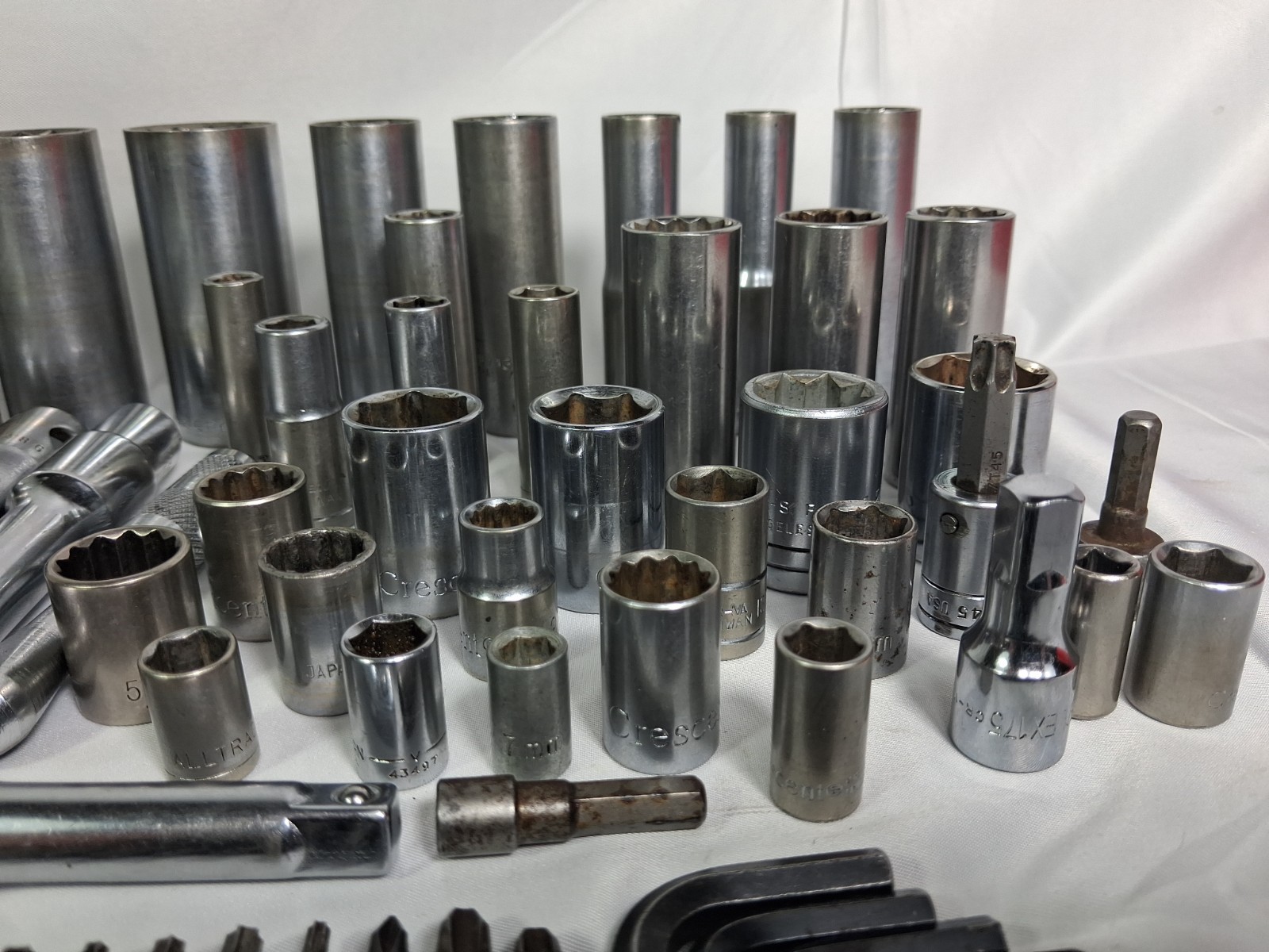 Large Mixed Socket Tool Lot Craftsman Crescent Deep Sockets Extensions Allen…
