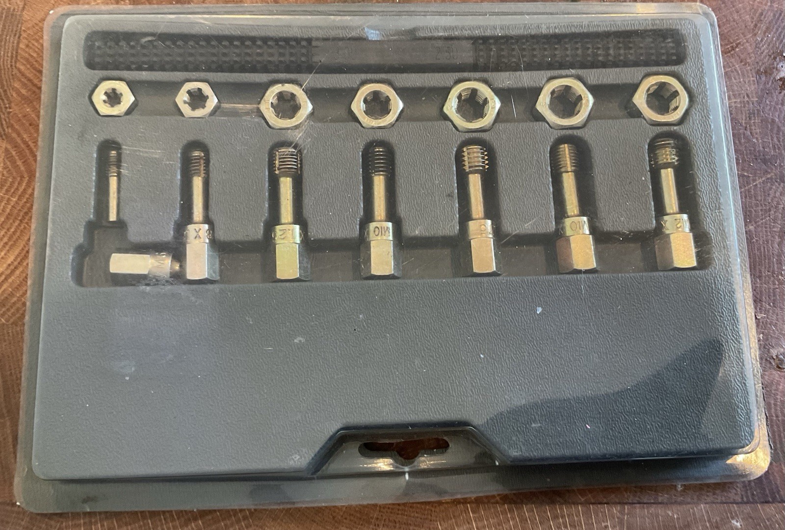 THREAD REPAIR METRIC TAP AND DIE RETHREADER 15 PCS SET LANG 2584 MADE IN USA