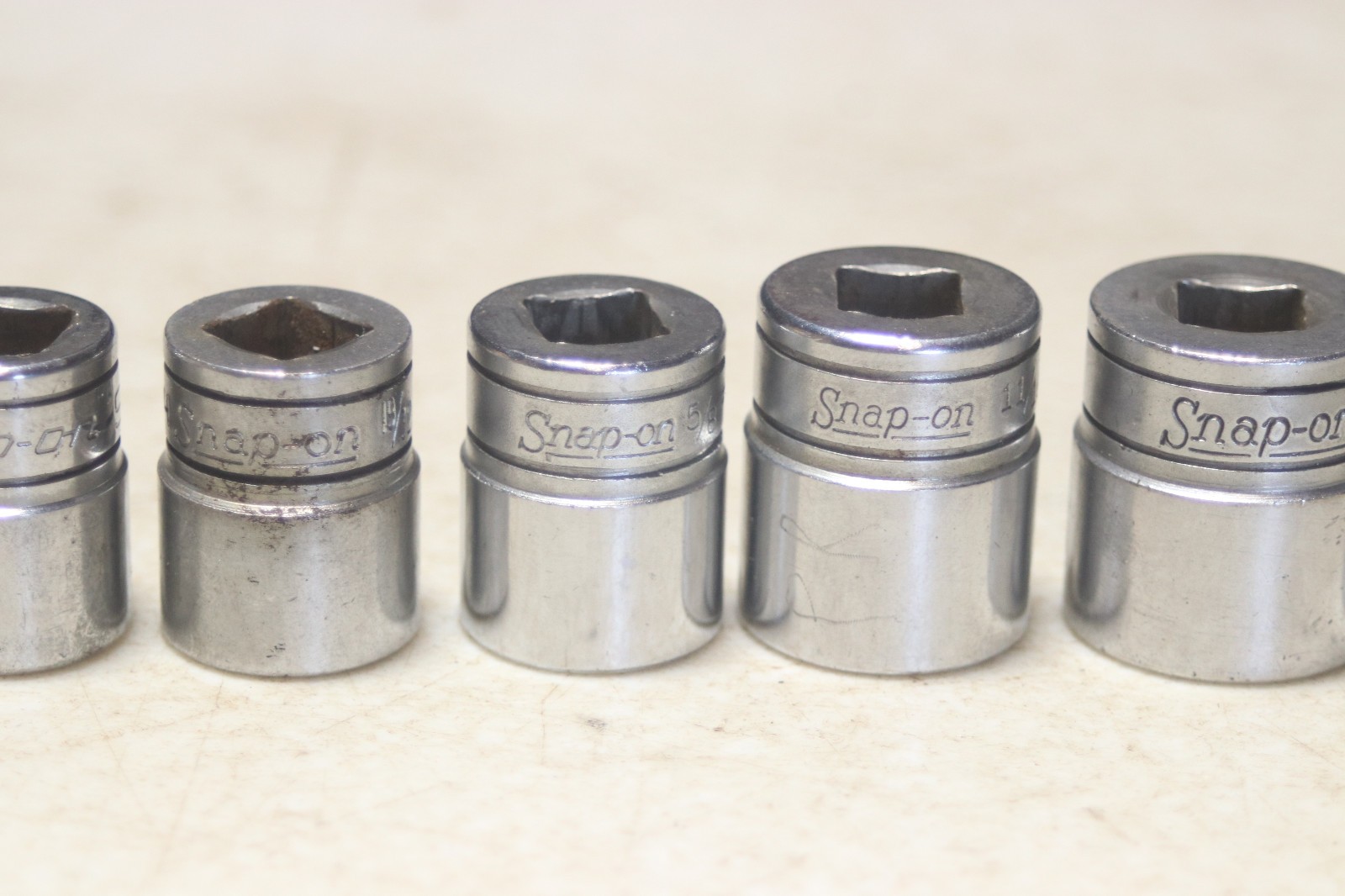 Snap On 3/8 Inch Drive 12 Point SAE Socket Set 1/4 to 7/8