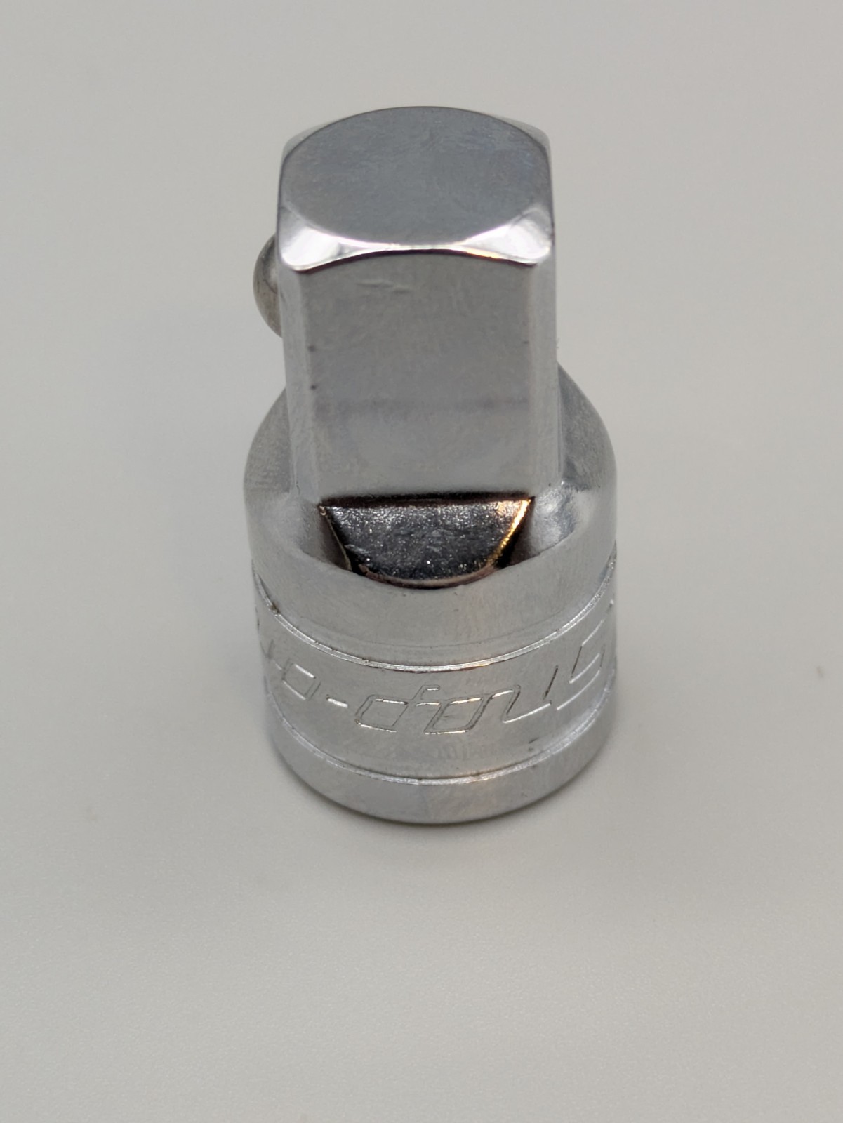 SNAP ON A2A 3/8″ Drive – 1/2″ Socket Adapter USA
