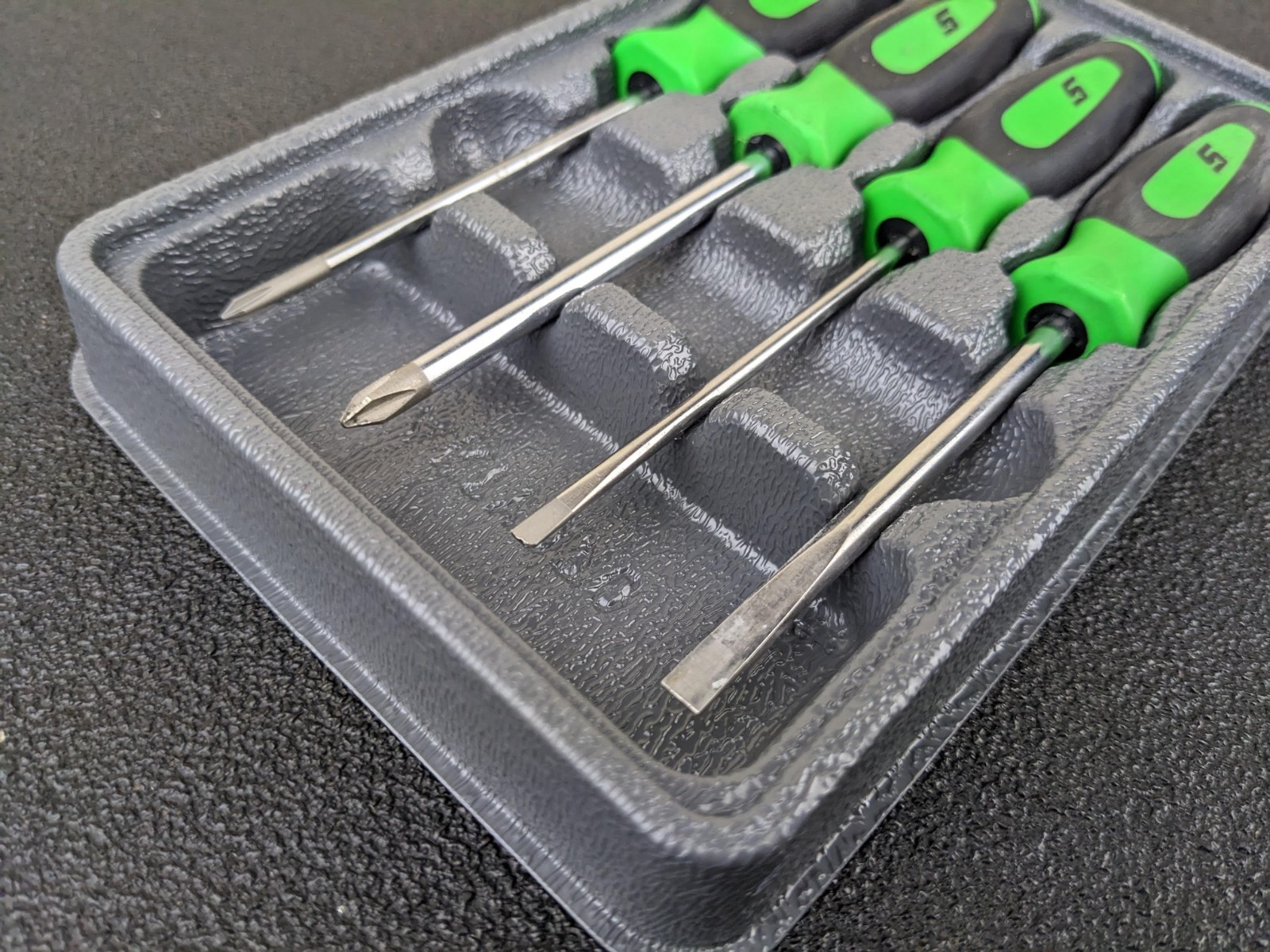 #bg499 Snap-on Tools USA 4pc GREEN Soft Grip Mini Screwdriver Set SGDX40BG