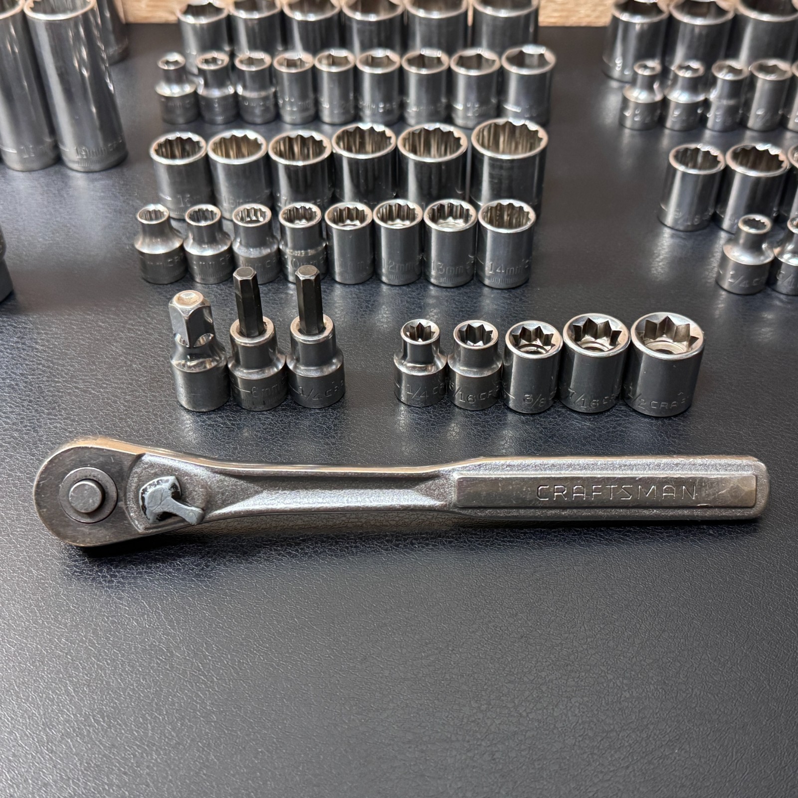 Craftsman S-AC 3/8 Drive Metric & SAE Socket Set STD Deep w/ Ratchet 44808 —81pc
