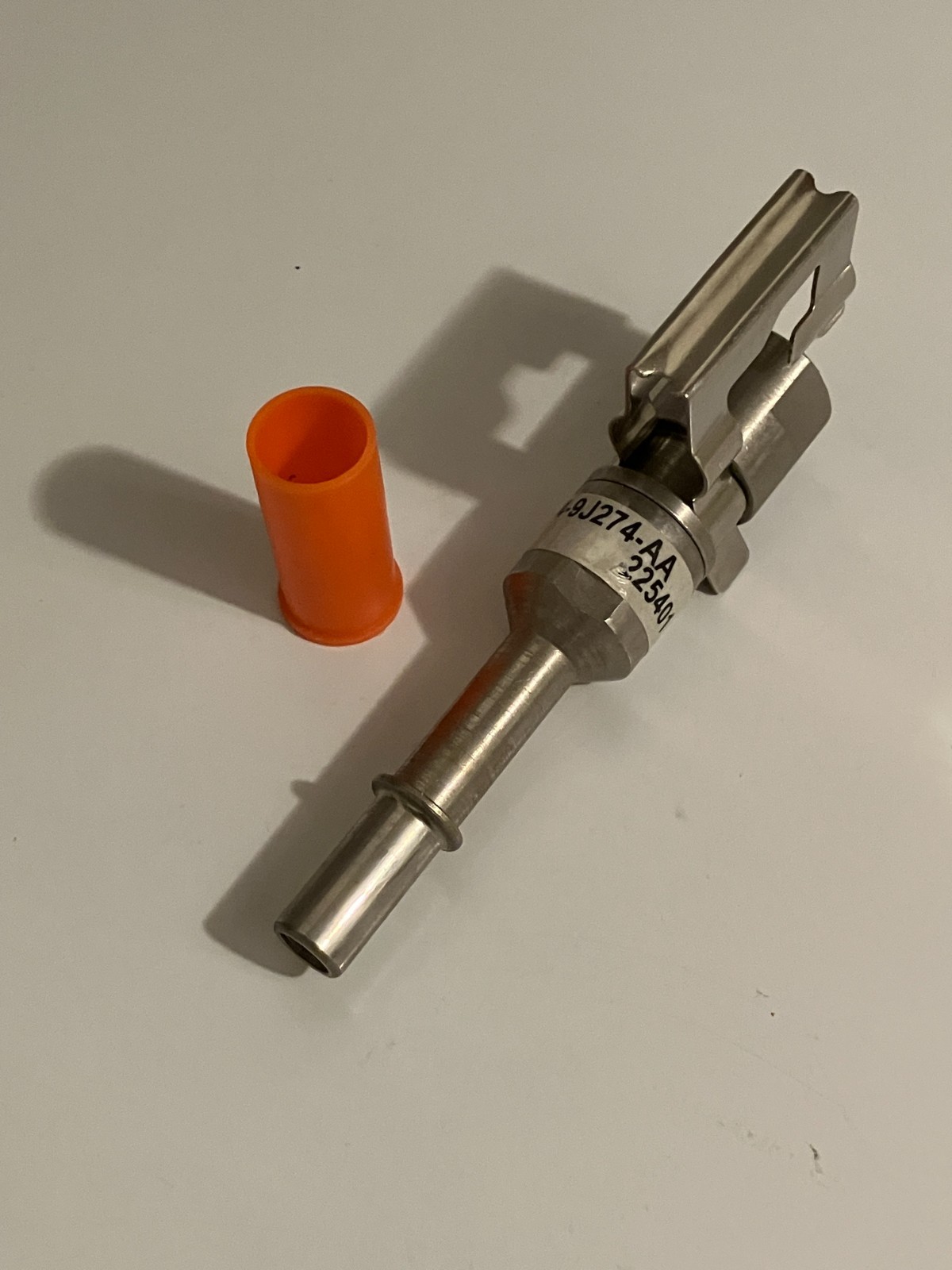 USA!!! NEW Genuine OEM Ford 1L3Z-9J274-AA Fuel Pump Fuel Cross-Flow Check Valve