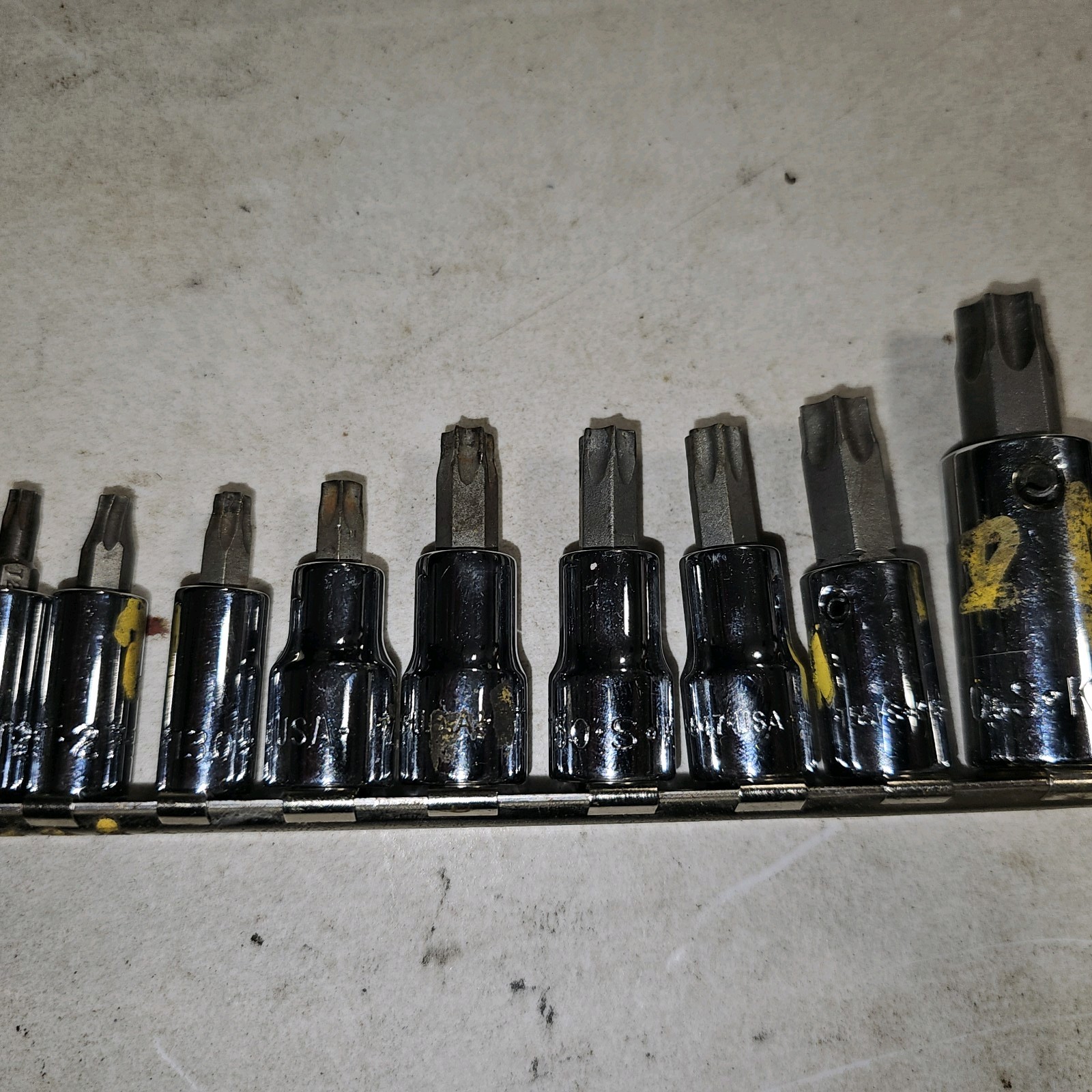 SK TOOL TORX SOCKET SET 1/2″ 3/8″ & 1/4″ DRIVE 13Pc Set T8 – T60