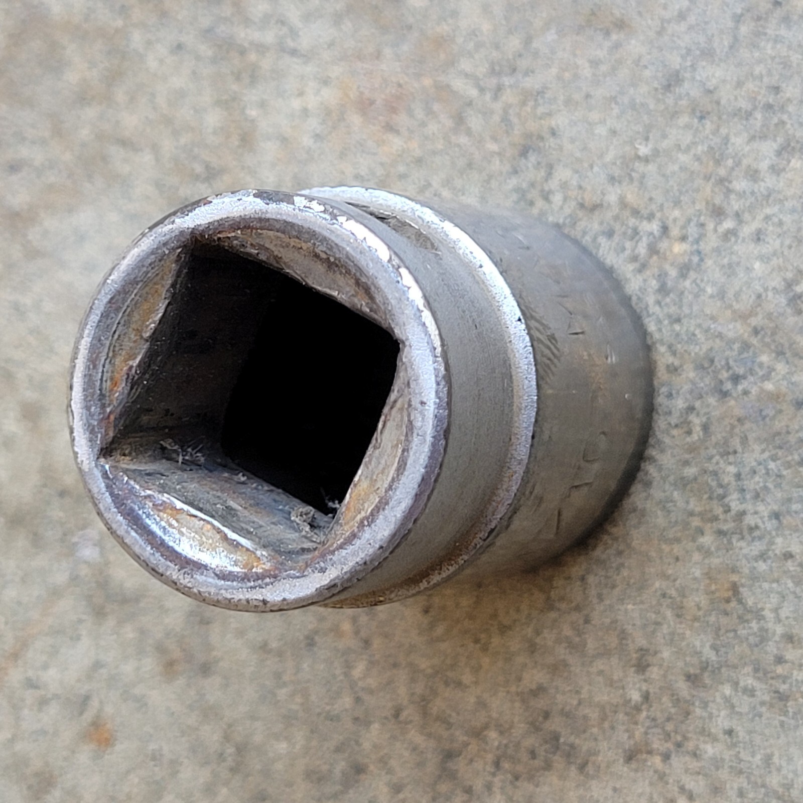 MAC Tools V222 11/16″ 12pt 1/2″ Drive Socket