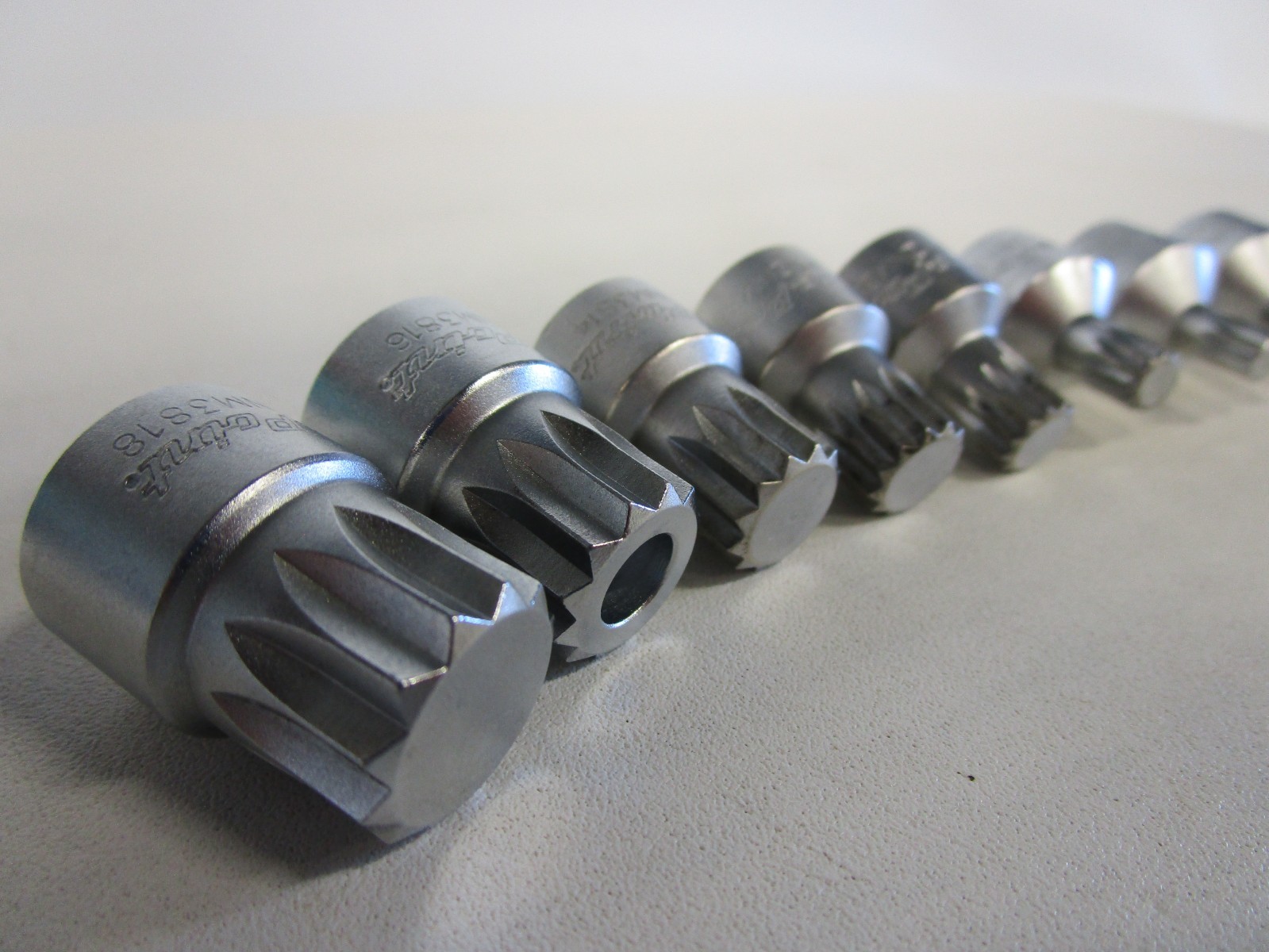 Blue Point BLPXZNM389 9pc 3/8″ Drive Triple Square Bit Stubby Socket Driver Set