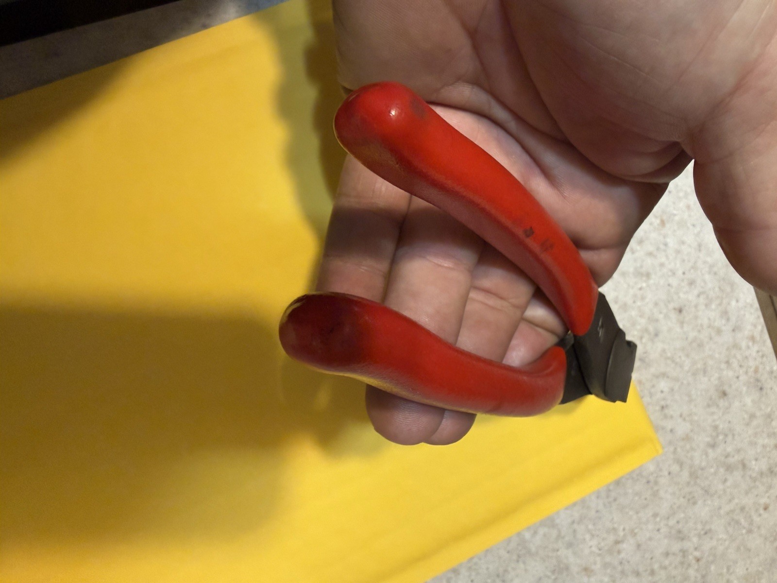 Snap On 87ACF Wire Cutters red/soft grips