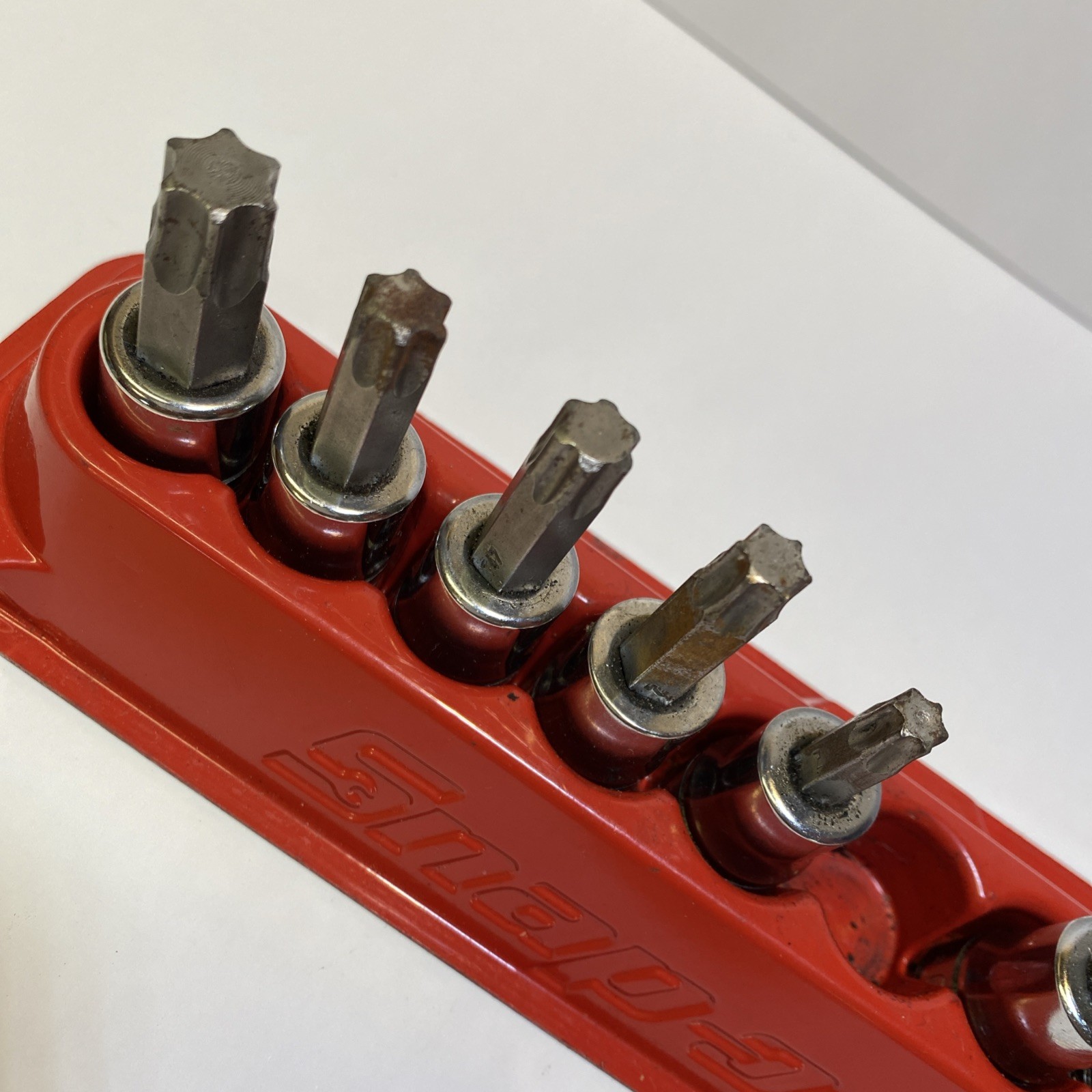 Snap-On 12 Piece 1/4″ & 3/8″ Drive TORX Socket Set T10 – T55 (Missing T35)